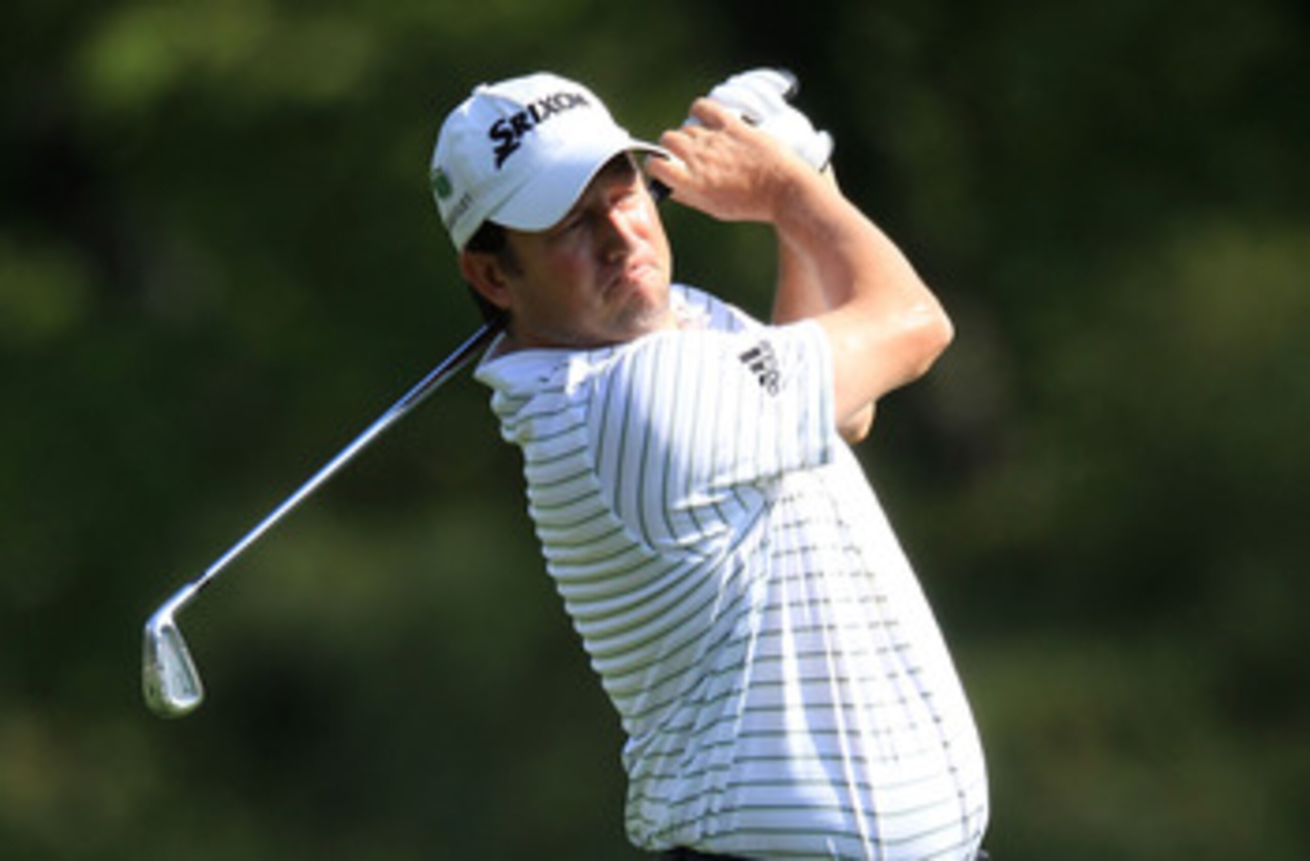 AUGUSTA, GA - APRIL 08:  Tim Clark of South Africa plays his second shot on the fith hole during the first round of the 2010 Masters Tournament at Augusta National Golf Club on April 8, 2010 in Augusta, Georgia.  (Photo by David Cannon/Getty Images)