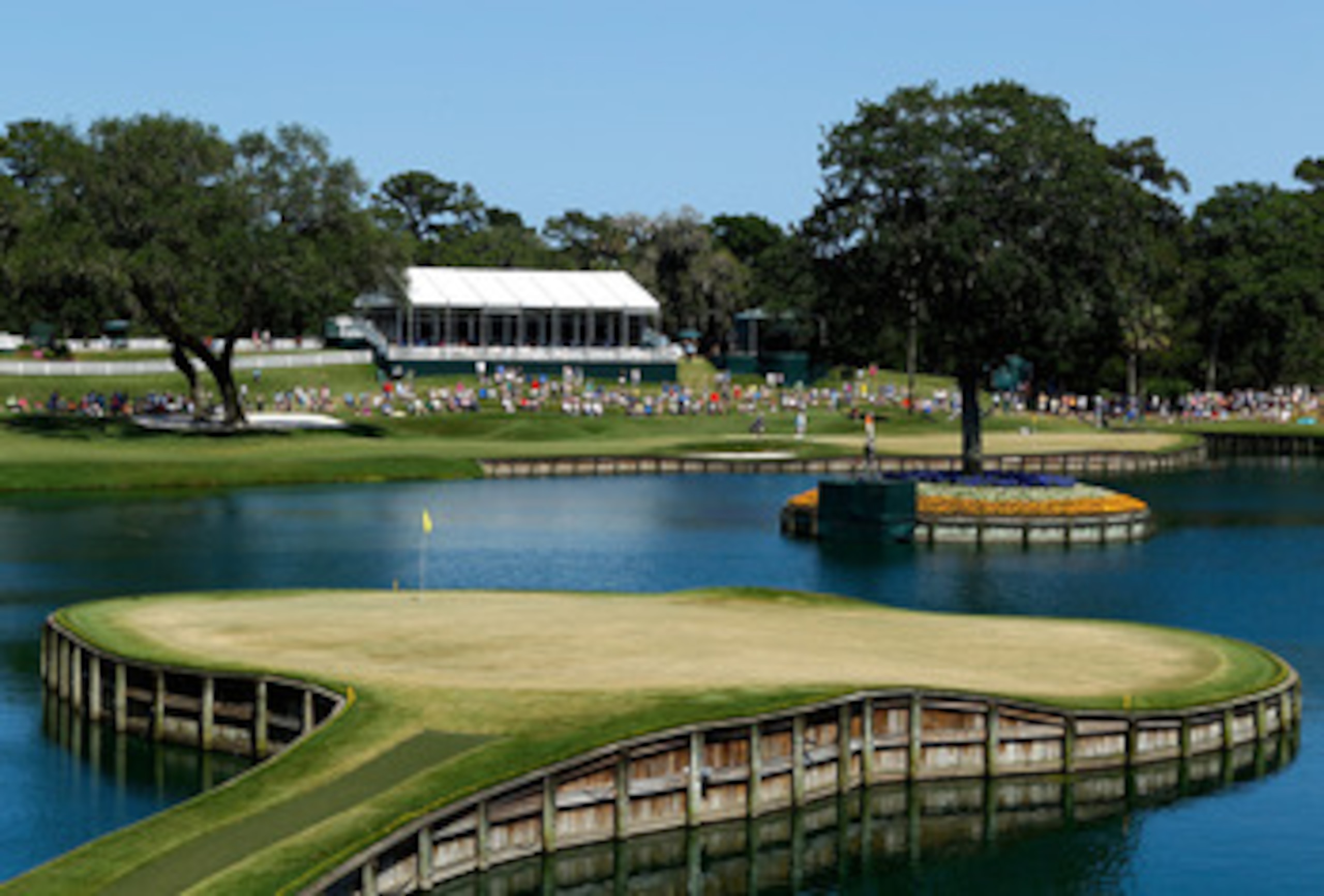 PONTE VEDRA BEACH, FL - MAY 09:  A general view of the 17th green is seen during the final round of THE PLAYERS Championship held at THE PLAYERS Stadium course at TPC Sawgrass on May 9, 2010 in Ponte Vedra Beach, Florida.  (Photo by Scott Halleran/Getty I