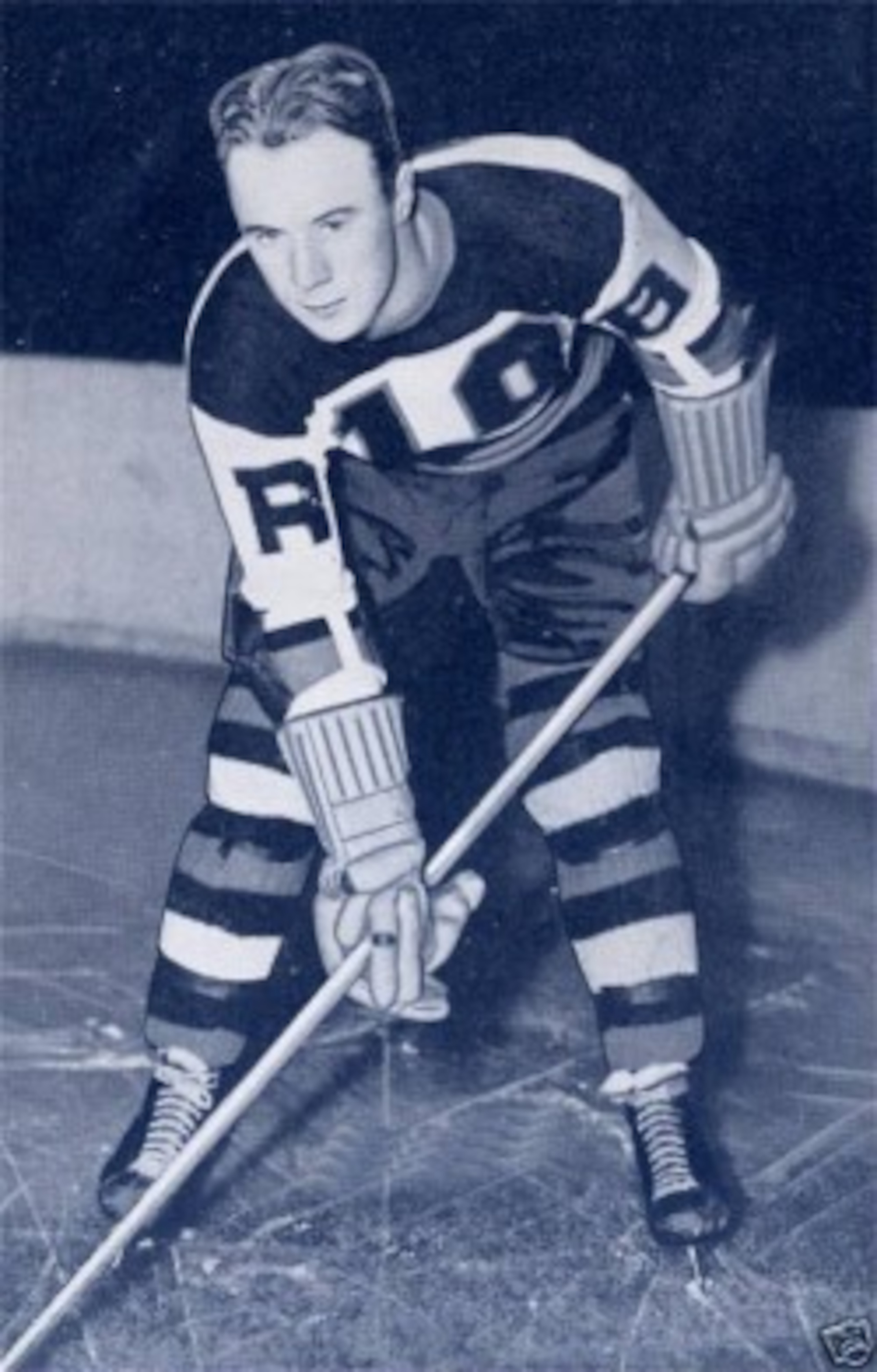 Image Source: http://icehockey.wikia.com/wiki/Mel_Hill