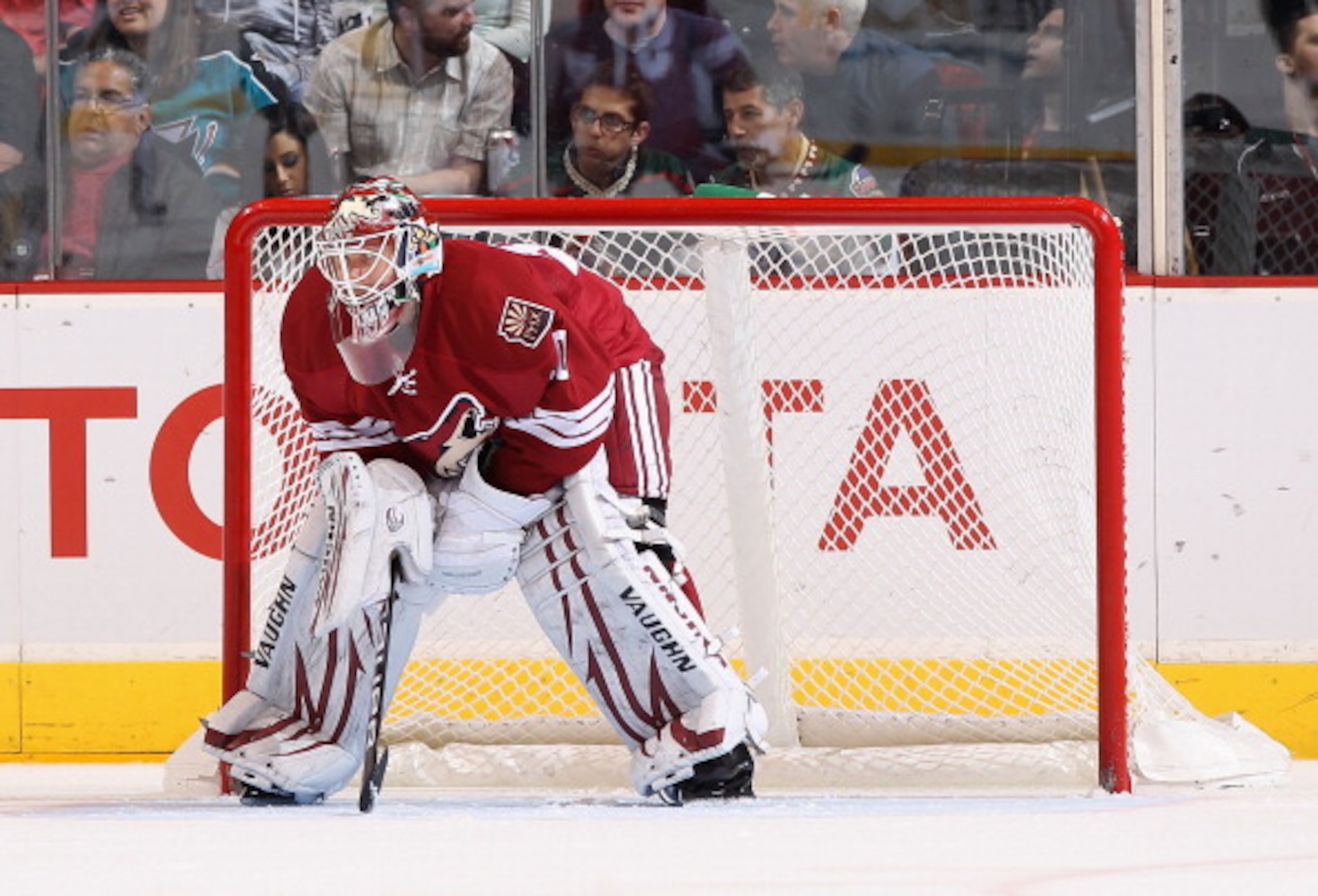 GLENDALE, AZ - MARCH 26: Goaltender Ilya Bryzgalov #30 of the Phoenix Coyotes in action during the NHL game against the San Jose Sharks at Jobing.com Arena on March 26, 2011 in Glendale, Arizona. The Sharks defeated the Coyotes 4-1. (Photo by Christian GLENDALE, AZ - MARCH 26: Goaltender Ilya Bryzgalov #30 of the Phoenix Coyotes in action during the NHL game against the San Jose Sharks at Jobing.com Arena on March 26, 2011 in Glendale, Arizona. The Sharks defeated the Coyotes 4-1. (Photo by Christian