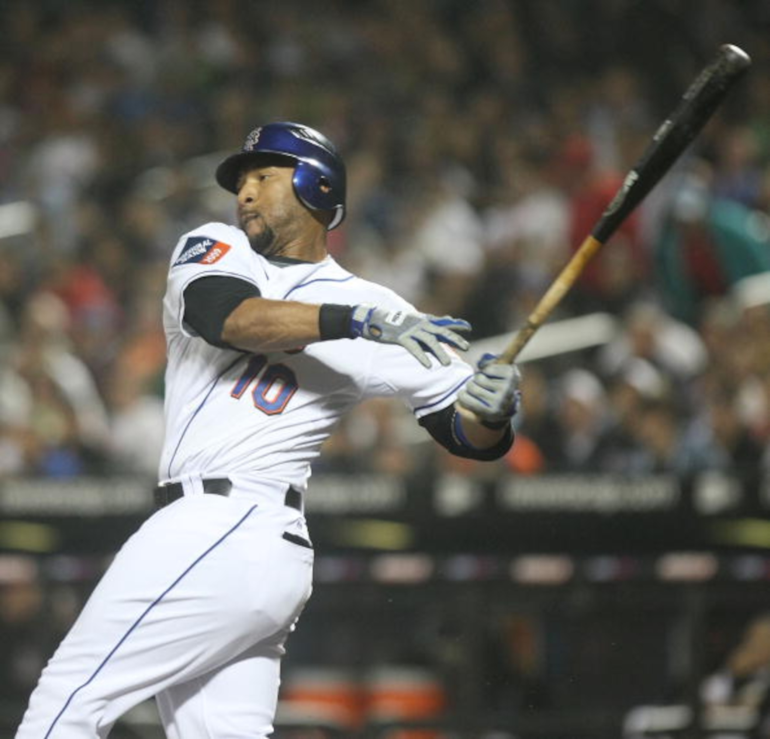 NEW YORK - JUNE 11: Gary Sheffield #10 of the New York Mets at bat against the Philadelphia Phillies on June 11, 2009 at Citi Field in the Flushing neighborhood of the Queens borough of New York City. (Photo by Nick Laham/Getty Images) NEW YORK - JUNE 11: Gary Sheffield #10 of the New York Mets at bat against the Philadelphia Phillies on June 11, 2009 at Citi Field in the Flushing neighborhood of the Queens borough of New York City. (Photo by Nick Laham/Getty Images)
