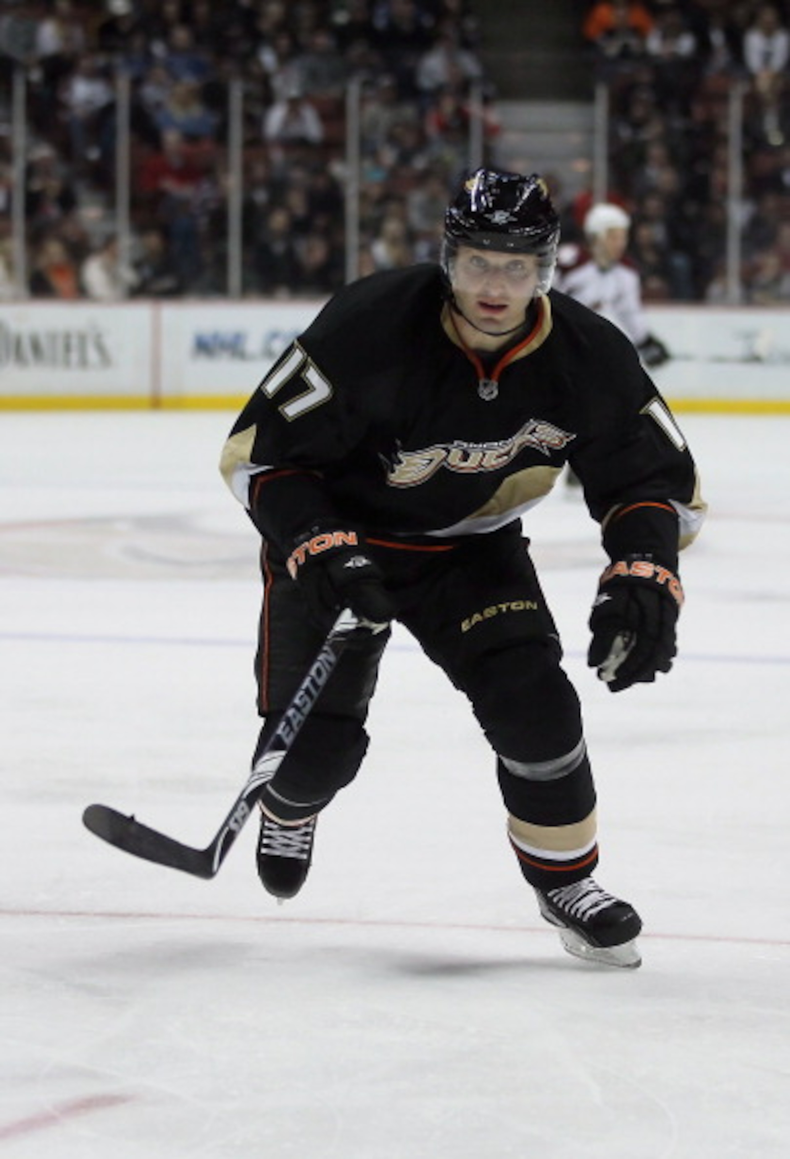 ANAHEIM, CA - FEBRUARY 27: Lubomir Visnovsky #17 of the Anaheim Ducks skates against the Colorado Avalanche at Honda Center on February 27, 2011 in Anaheim, California. (Photo by Jeff Gross/Getty Images) ANAHEIM, CA - FEBRUARY 27: Lubomir Visnovsky #17 of the Anaheim Ducks skates against the Colorado Avalanche at Honda Center on February 27, 2011 in Anaheim, California. (Photo by Jeff Gross/Getty Images)