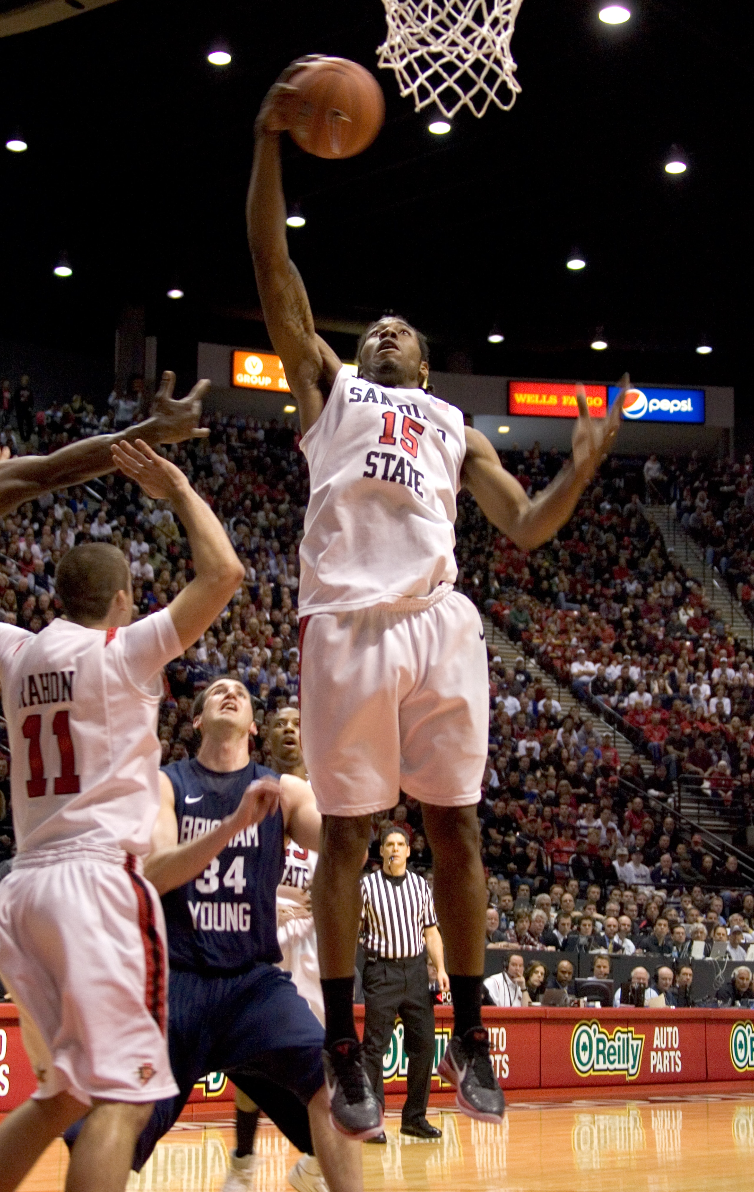 SAN DIEGO, CA - FEBRUARY 26: Kawhi Leonard #15 of the San Diego State Aztecs rebounds the ball against the Brigham Young Cougars during the first half at Cox Arena on February 26, 2011 in San Diego, California. (Photo by Kent Horner/Getty Images) SAN DIEGO, CA - FEBRUARY 26: Kawhi Leonard #15 of the San Diego State Aztecs rebounds the ball against the Brigham Young Cougars during the first half at Cox Arena on February 26, 2011 in San Diego, California. (Photo by Kent Horner/Getty Images)