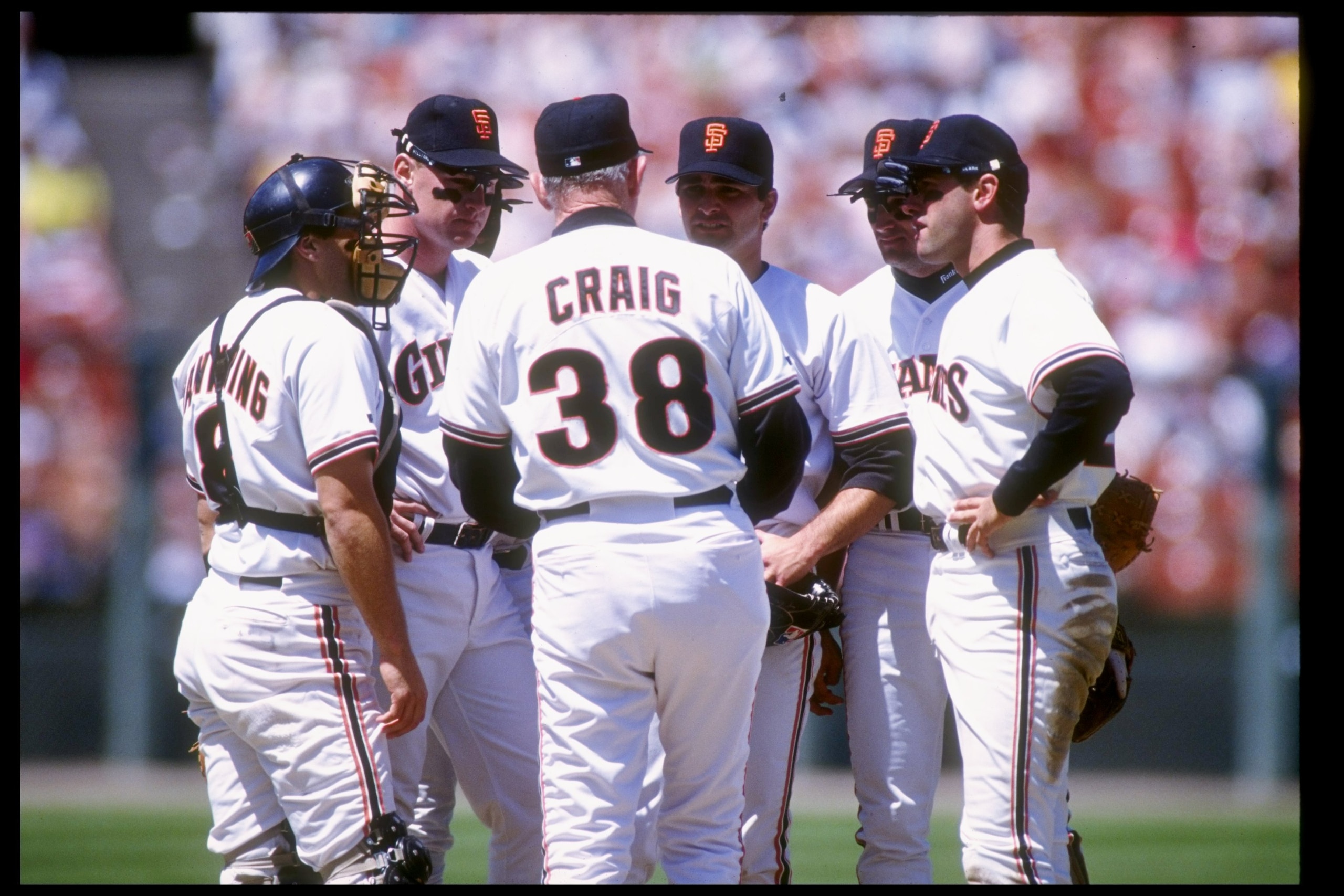 5 Jul 1992: Manager Roger Craig of the San Francisco Giants talks with his players during a game against the St. Louis Cardinals at Candlestick Park in San Francisco, California. Mandatory Credit: Otto Greule /Allsport 5 Jul 1992: Manager Roger Craig of the San Francisco Giants talks with his players during a game against the St. Louis Cardinals at Candlestick Park in San Francisco, California. Mandatory Credit: Otto Greule /Allsport