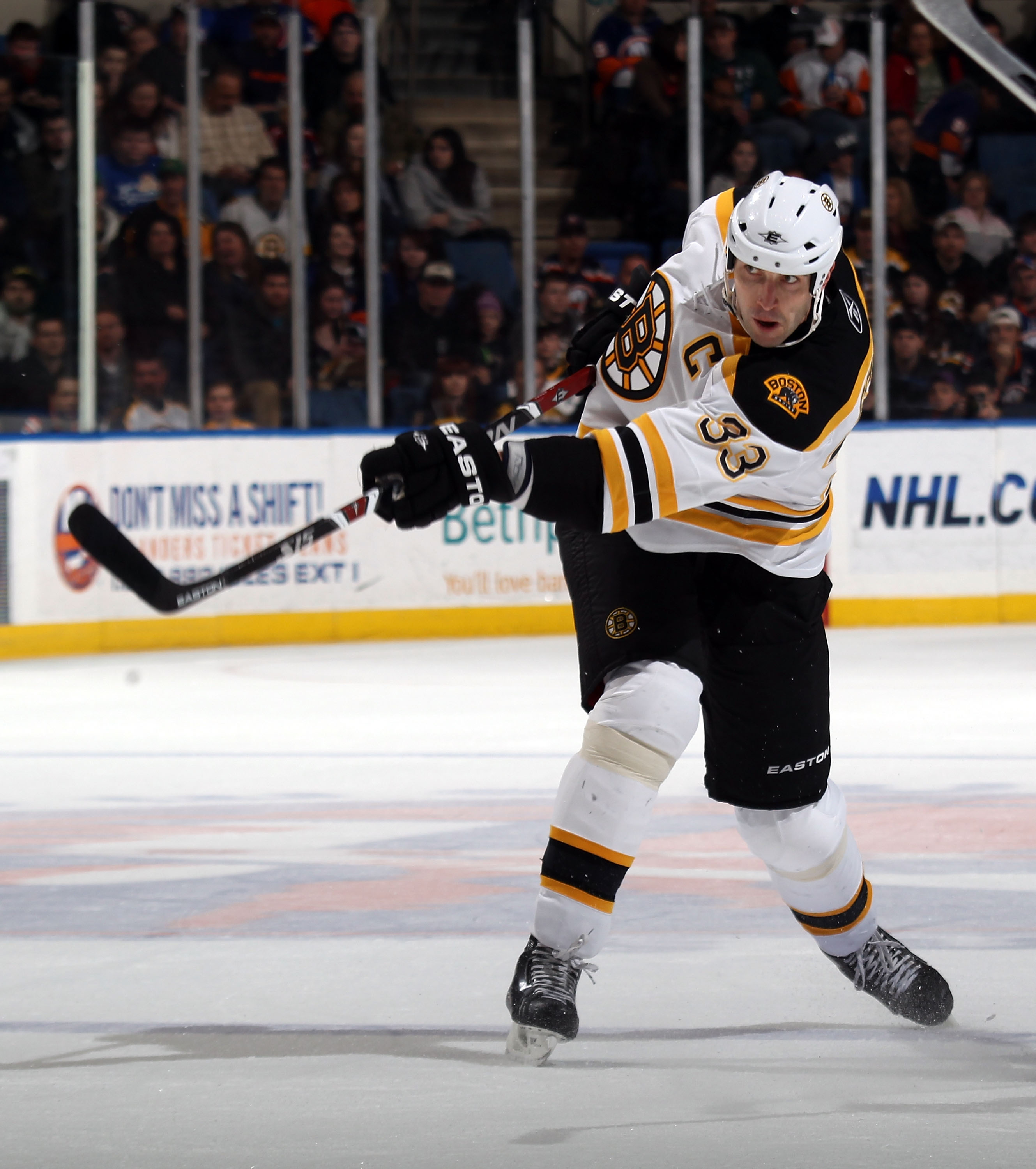 UNIONDALE, NY - MARCH 11:  Zdeno Chara #33 of the Boston Bruins skates against the New York Islanders at the Nassau Coliseum on March 11, 2011 in Uniondale, New York.  (Photo by Bruce Bennett/Getty Images)