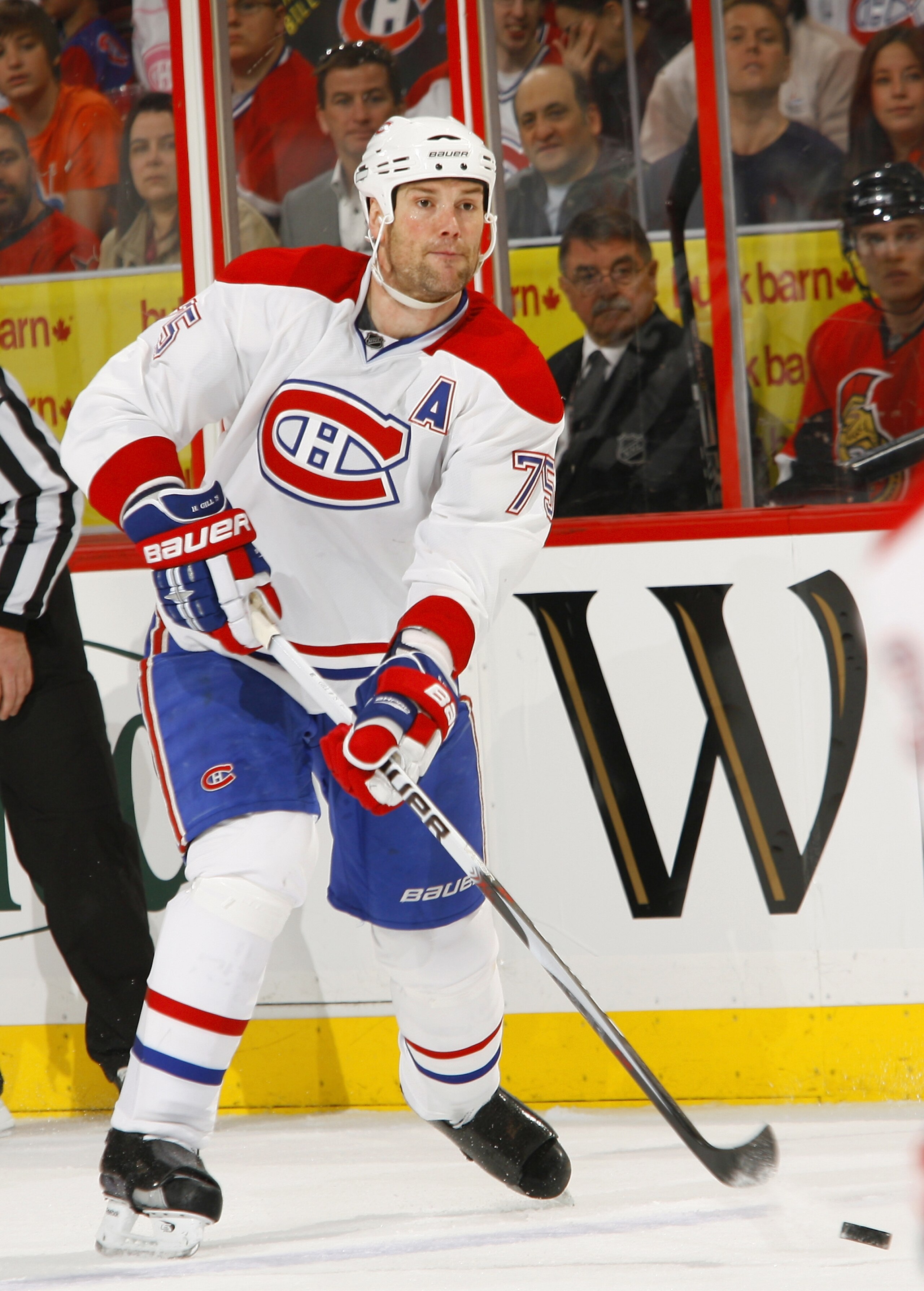 OTTAWA, CANADA - APRIL 07: Hal Gill #75 of the Montreal Canadiens sends a pass from the point down low in a game against the Ottawa Senators at Scotiabank Place on April 7, 2011 in Ottawa, Canada. (Photo by Phillip MacCallum/Getty Images) OTTAWA, CANADA - APRIL 07: Hal Gill #75 of the Montreal Canadiens sends a pass from the point down low in a game against the Ottawa Senators at Scotiabank Place on April 7, 2011 in Ottawa, Canada. (Photo by Phillip MacCallum/Getty Images)