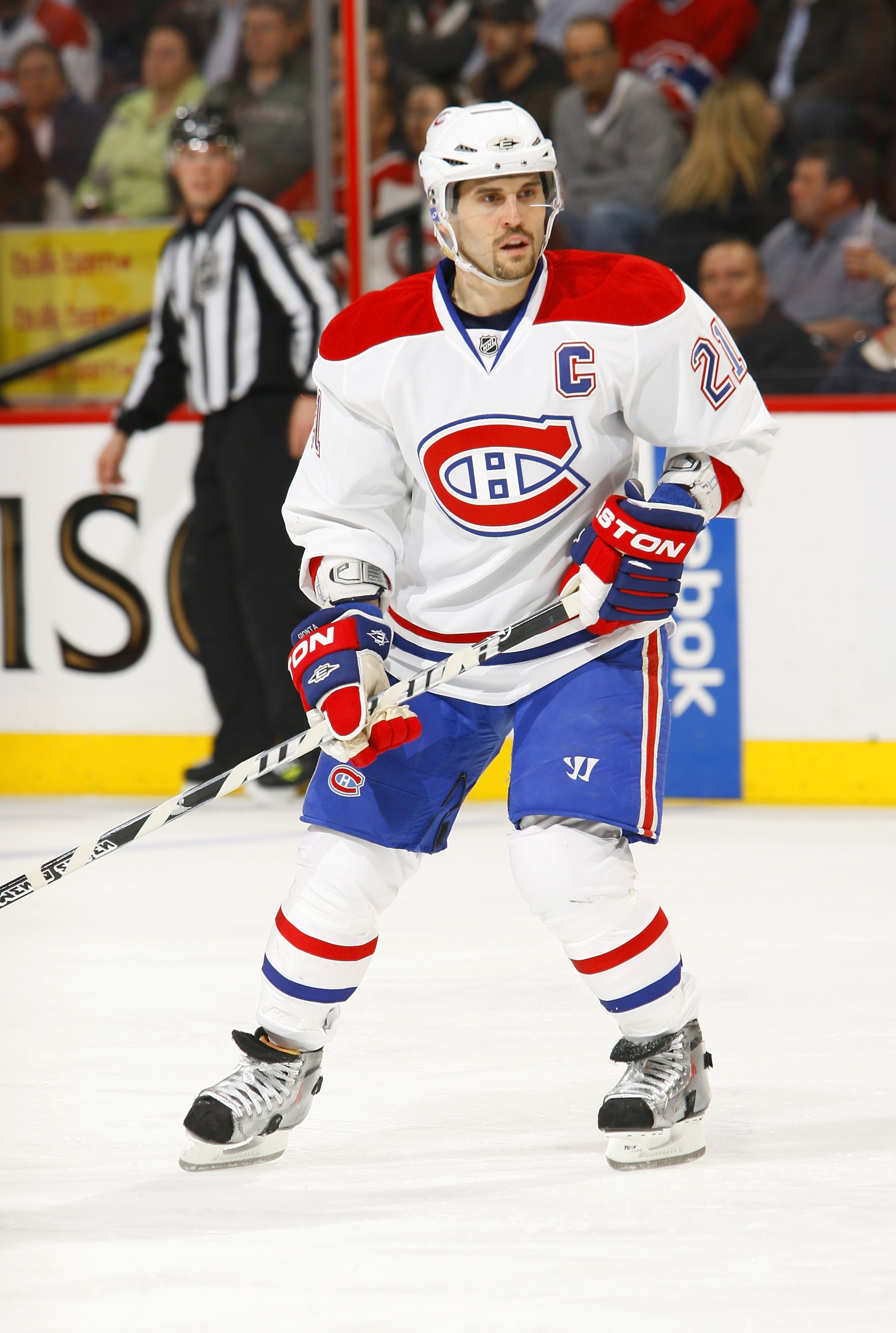 OTTAWA, CANADA - APRIL 07: Brian Gionta #21 of the Montreal Canadiens skates in a game against the Ottawa Senators at Scotiabank Place on April 7, 2011 in Ottawa, Canada. (Photo by Phillip MacCallum/Getty Images) OTTAWA, CANADA - APRIL 07: Brian Gionta #21 of the Montreal Canadiens skates in a game against the Ottawa Senators at Scotiabank Place on April 7, 2011 in Ottawa, Canada. (Photo by Phillip MacCallum/Getty Images)