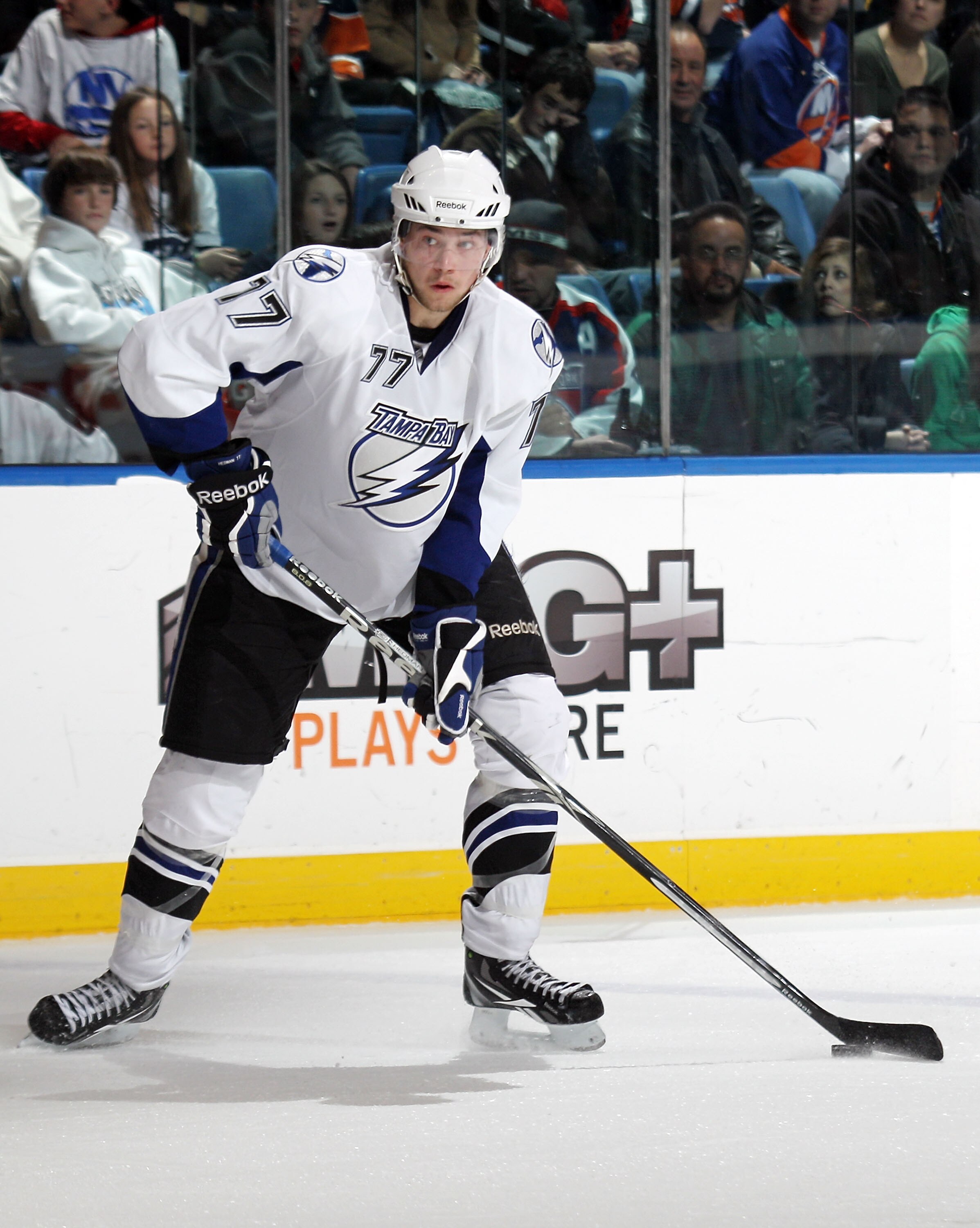 UNIONDALE, NY - DECEMBER 22:  Victor Hedman #77 of the Tampa Bay Lightning skates against the New York Islanders at the Nassau Coliseum on December 22, 2010 in Uniondale, New York.  (Photo by Bruce Bennett/Getty Images)