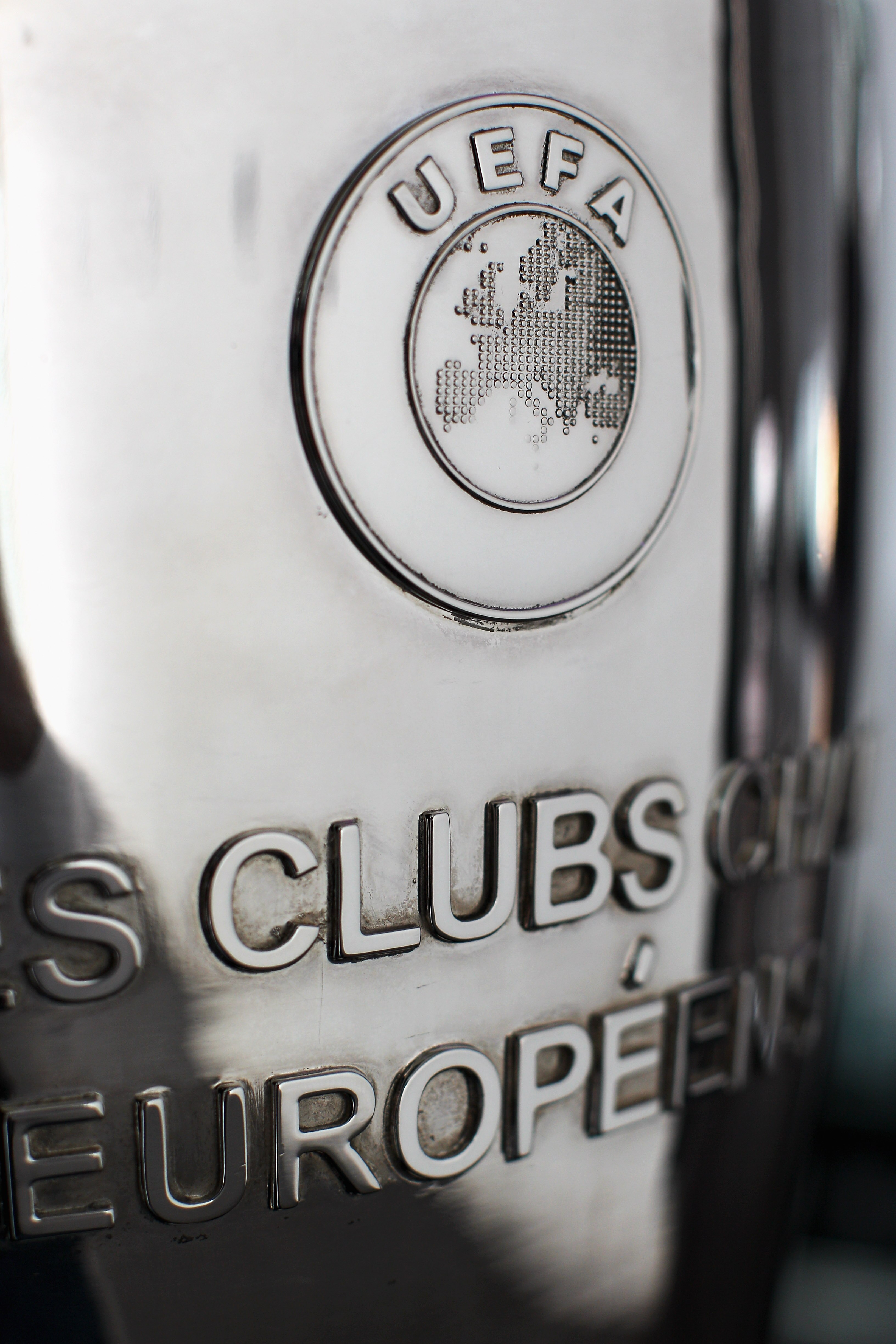LONDON, ENGLAND - FEBRUARY 17:  A detailed view of the UEFA Champions League Trophy during the UEFA Champions League Final 2011 Ticket Launch at City Hall on February 17, 2011 in London, England.  (Photo by Dean Mouhtaropoulos/Getty Images)