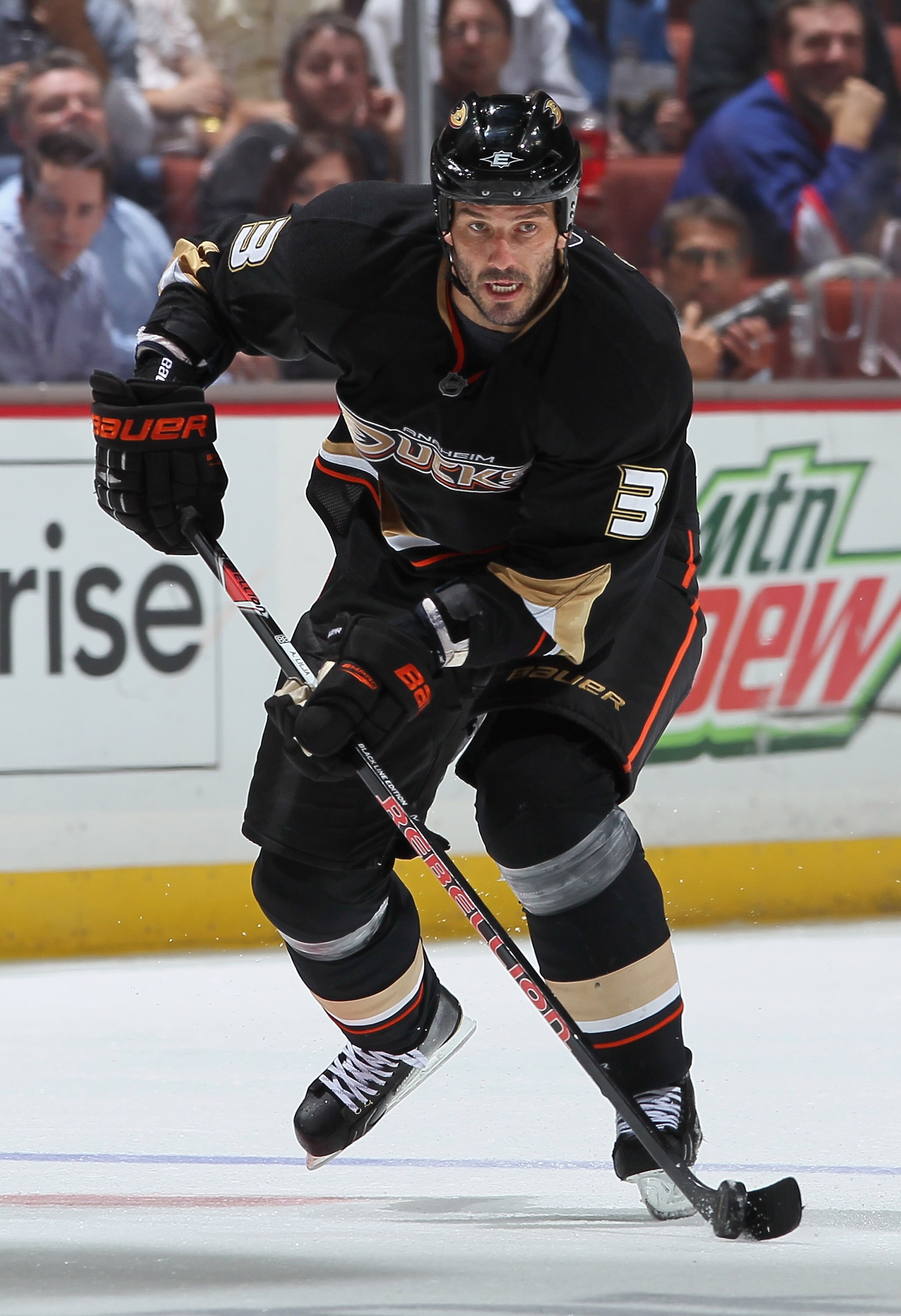 ANAHEIM, CA - NOVEMBER 05:  Andreas Lilja #3 of the Anaheim Ducks skates against the Pittsburgh Penguins at the Honda Center on November 5, 2010 in Anaheim, California. The Ducks defeated the Penguins 3-2.  (Photo by Jeff Gross/Getty Images)