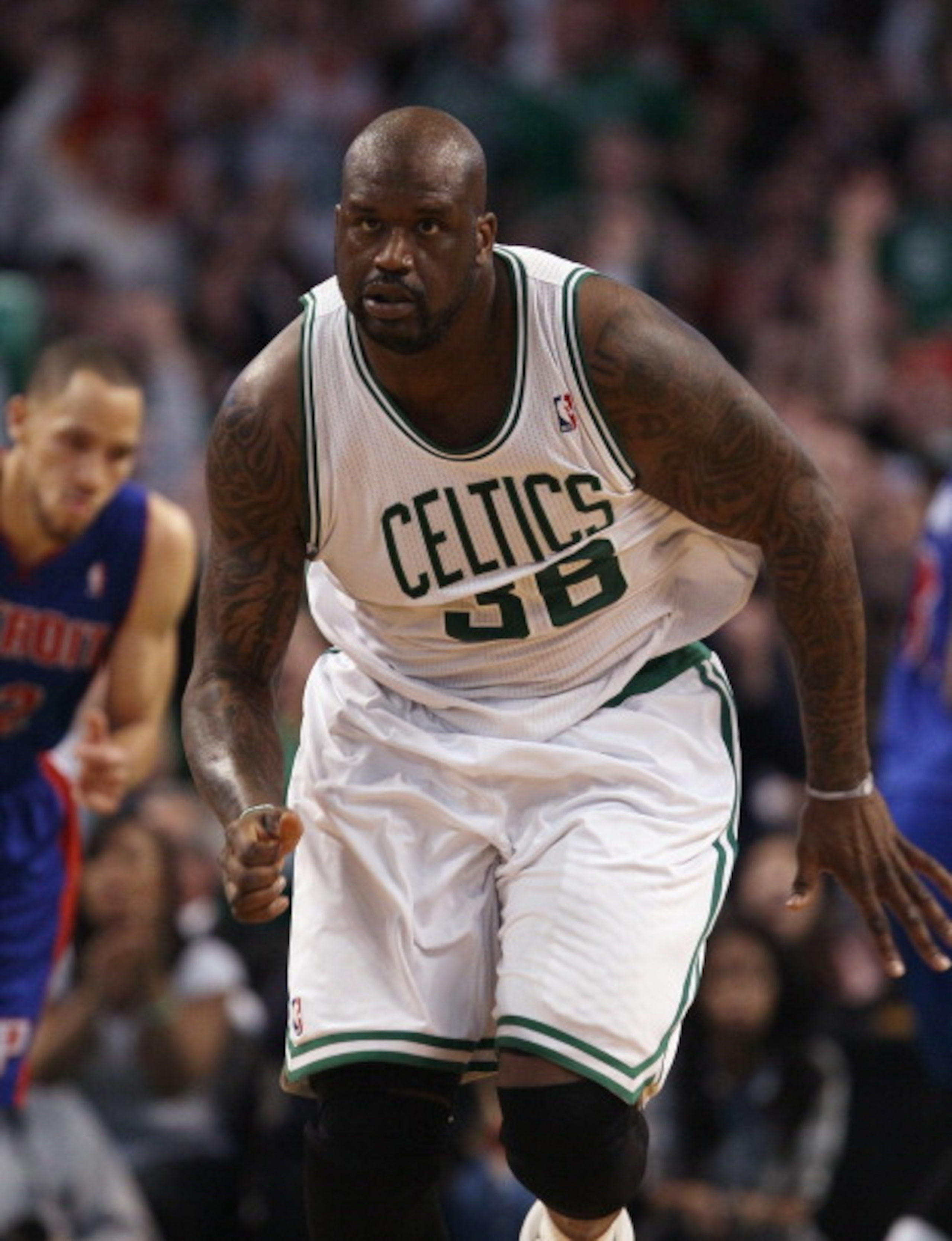 BOSTON, MA - JANUARY 19: Shaquille O'Neal #36 of the Boston Celtics celebrates in the fourth quarter against the Detroit Pistons on January 19, 2011 at the TD Garden in Boston, Massachusetts. The Celtics defeated the Pistons 86-82. NOTE TO USER: User exp BOSTON, MA - JANUARY 19: Shaquille O'Neal #36 of the Boston Celtics celebrates in the fourth quarter against the Detroit Pistons on January 19, 2011 at the TD Garden in Boston, Massachusetts. The Celtics defeated the Pistons 86-82. NOTE TO USER: User exp