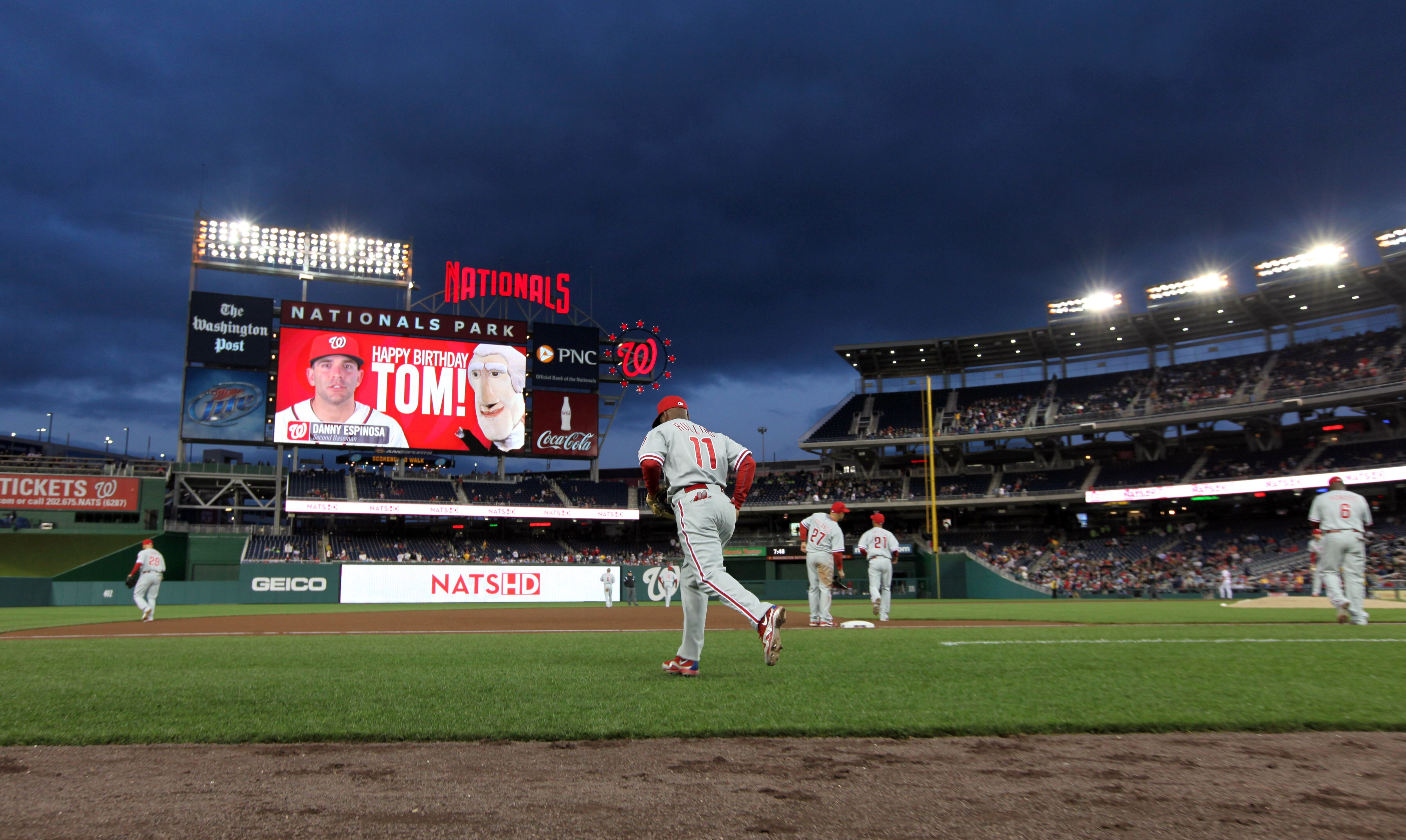 WASHINGTON, DC - APRIL 13: Jimmy Rollins #11 of the Philadelphia Phillies takes the field before the start of the fourth inning against the Washington Nationals at Nationals Park on April 13, 2011 in Washington, DC.  (Photo by Rob Carr/Getty Images)