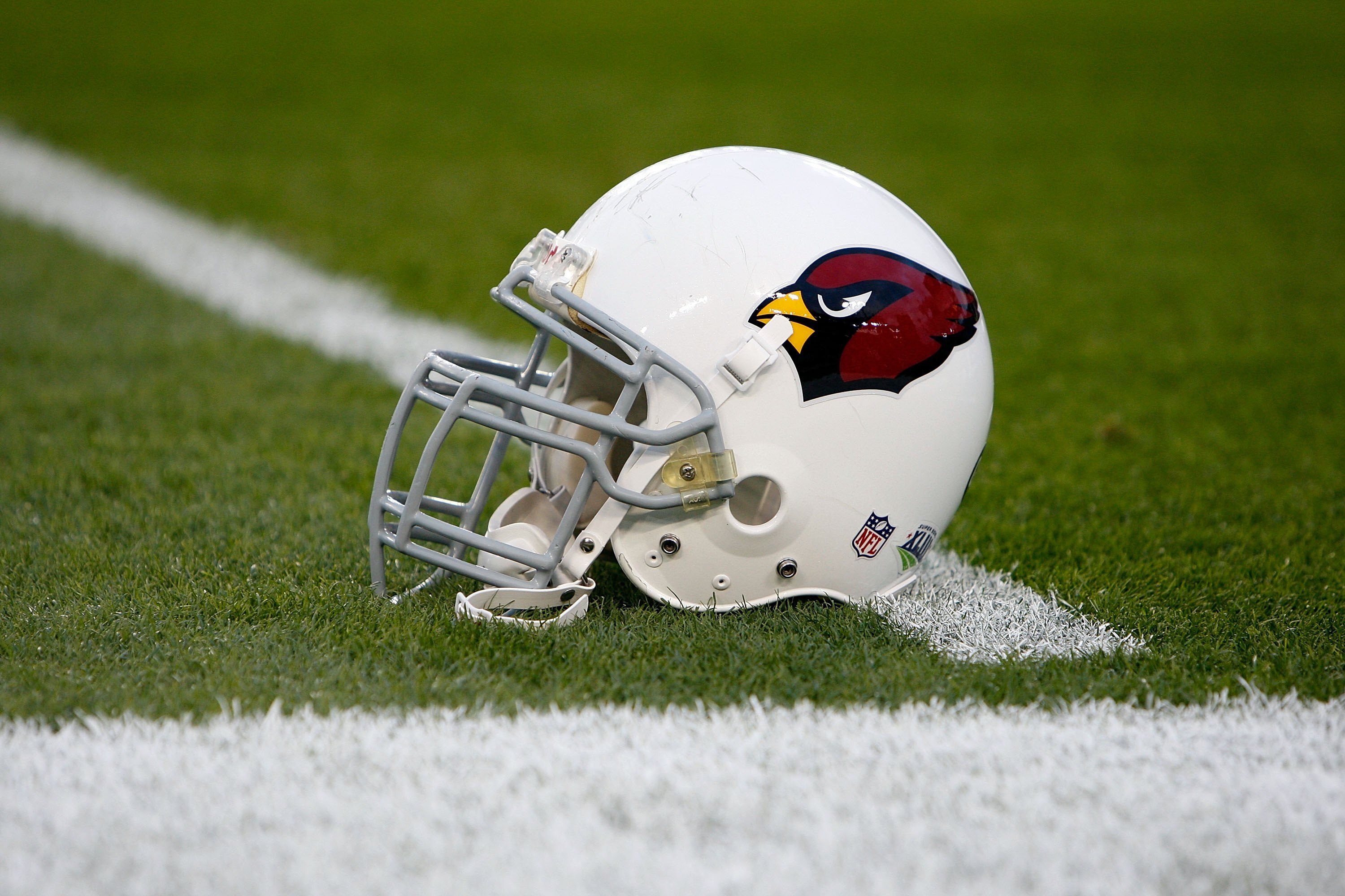 TAMPA, FL - FEBRUARY 01:  The Arizona Cardinals helmet is seen on the field before Super Bowl XLIII on February 1, 2009 at Raymond James Stadium in Tampa, Florida.  (Photo by Streeter Lecka/Getty Images)