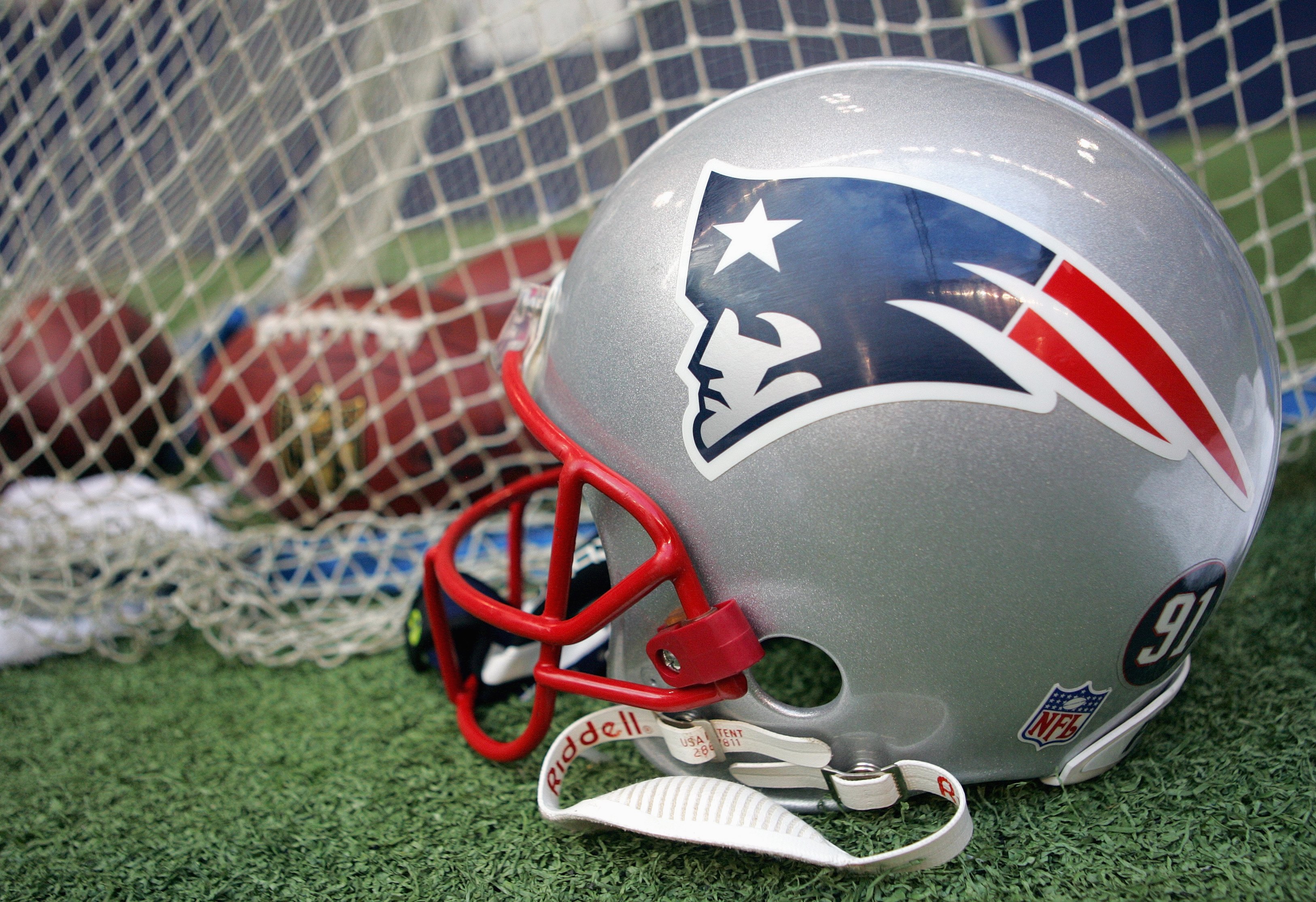 IRVING, TX - OCTOBER 14: A view of the New England Patriots helmet taken before the game against the Dallas Cowboys at Texas Stadium on October 14, 2007 in Irving, Texas. (Photo by Ronald Martinez/Getty Images)