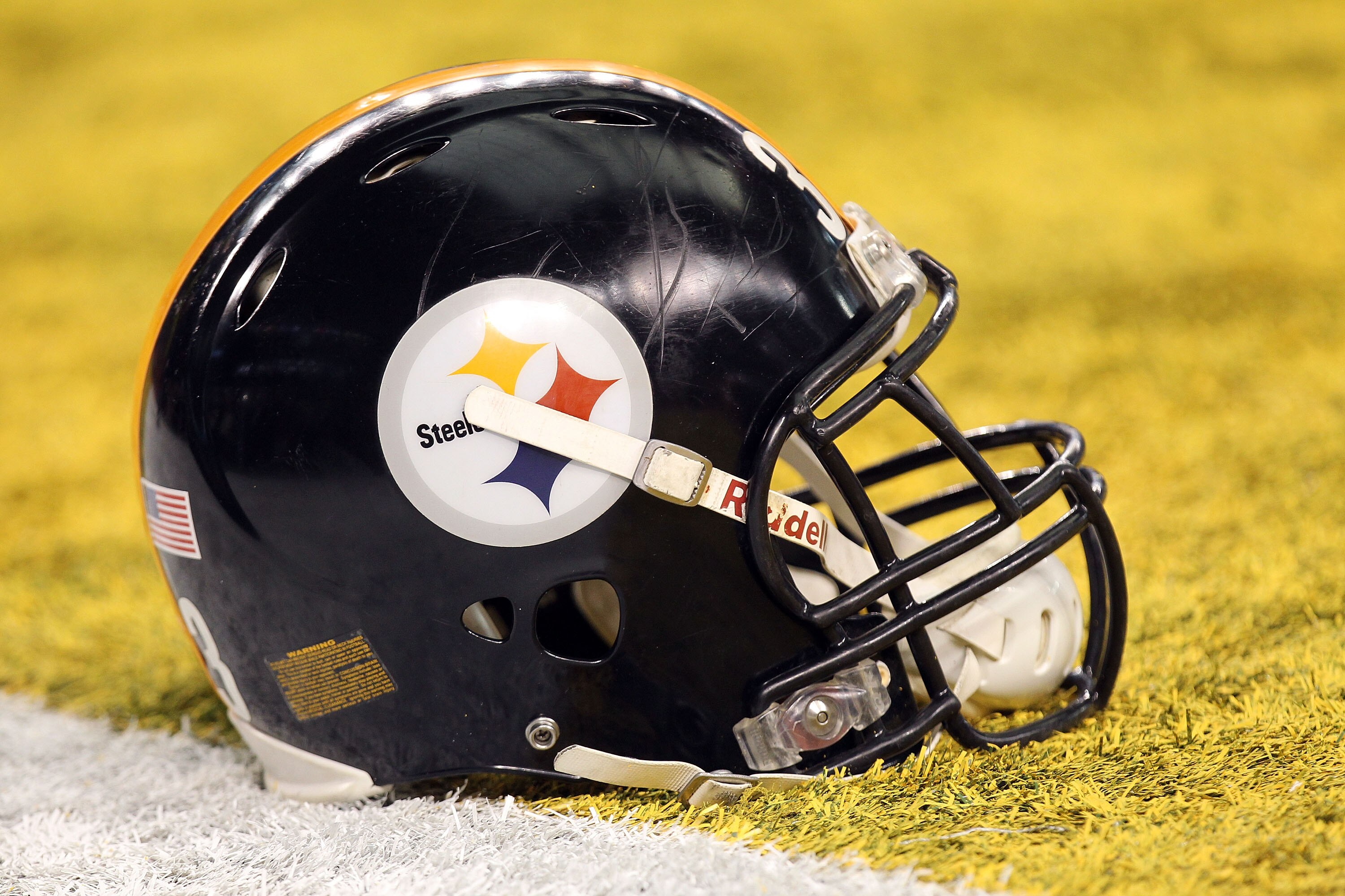 ARLINGTON, TX - FEBRUARY 06:  A Pittsburgh Steelers helmet sit in the endzone before the Steelers take on the Green Bay Packers during Super Bowl XLV at Cowboys Stadium on February 6, 2011 in Arlington, Texas.  (Photo by Ronald Martinez/Getty Images)