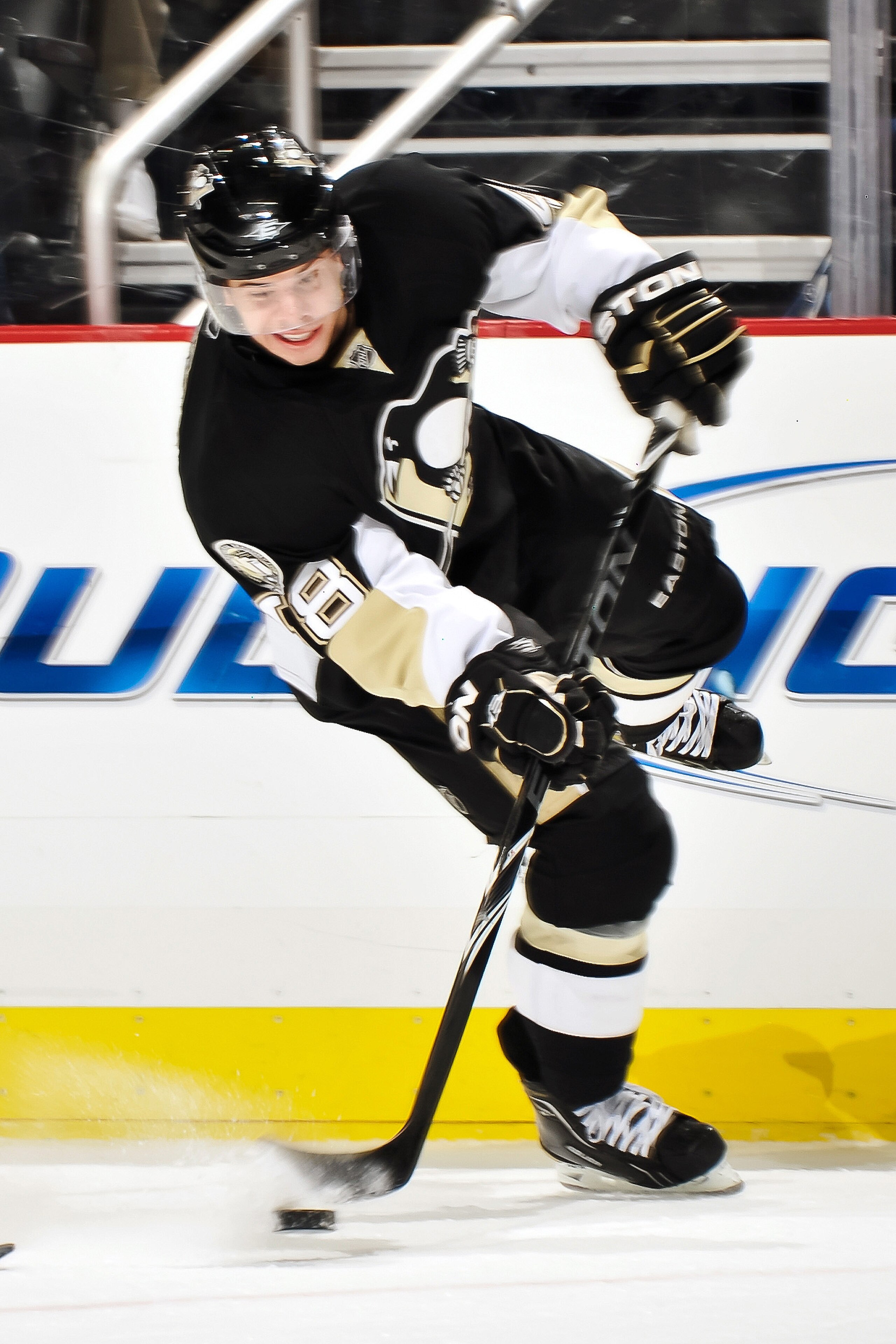 PITTSBURGH, PA - MARCH 13:  Tyler Kennedy #48 of the Pittsburgh Penguins skates with the puck against the Edmonton Oilers on March 13, 2011 at CONSOL Energy Center in Pittsburgh, Pennsylvania.  (Photo by Jamie Sabau/Getty Images)