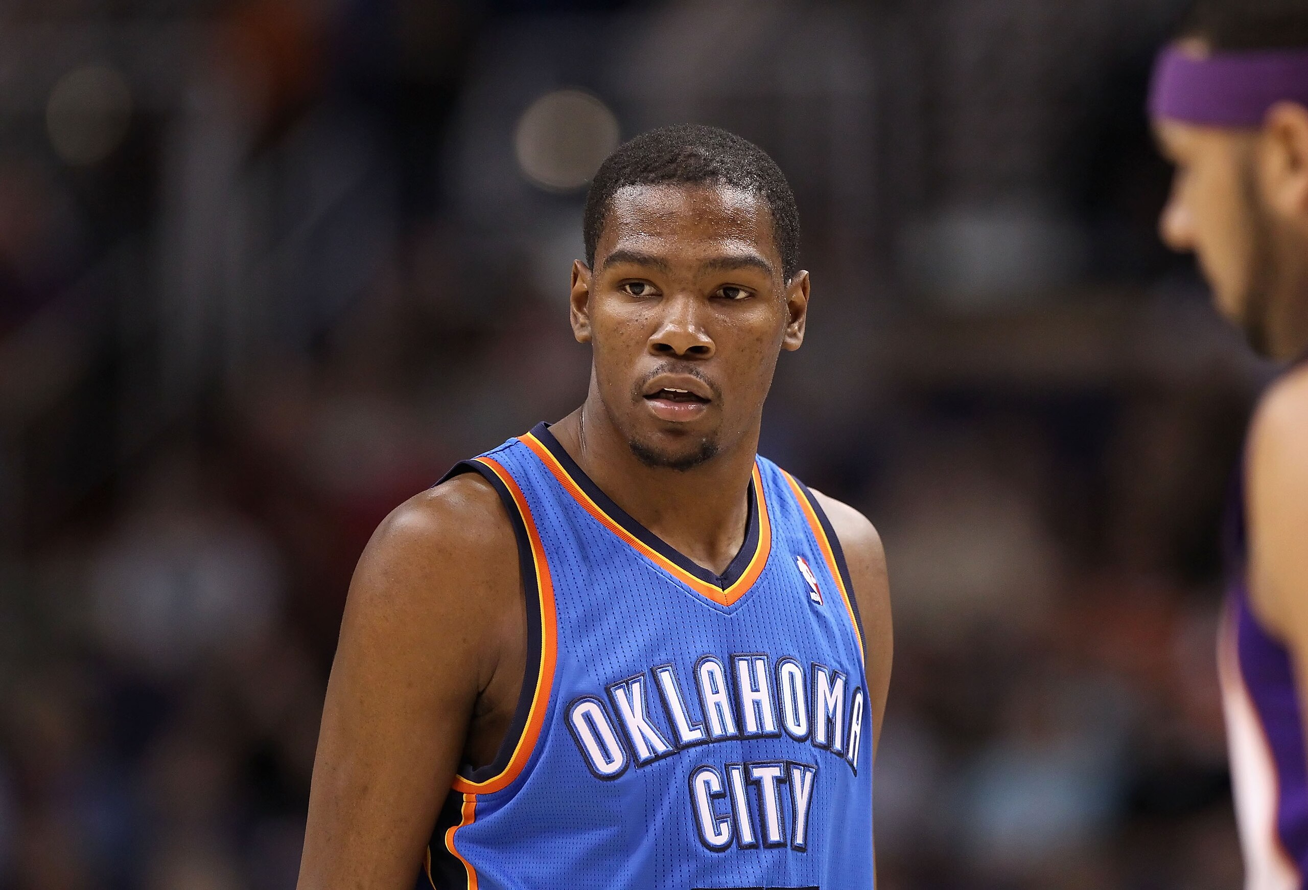 PHOENIX, AZ - MARCH 30: Kevin Durant #35 of the Oklahoma City Thunder during the NBA game against the Phoenix Suns at US Airways Center on March 30, 2011 in Phoenix, Arizona. The Thunder defeated the Suns 116-98. NOTE TO USER: User expressly acknowled PHOENIX, AZ - MARCH 30: Kevin Durant #35 of the Oklahoma City Thunder during the NBA game against the Phoenix Suns at US Airways Center on March 30, 2011 in Phoenix, Arizona. The Thunder defeated the Suns 116-98. NOTE TO USER: User expressly acknowled
