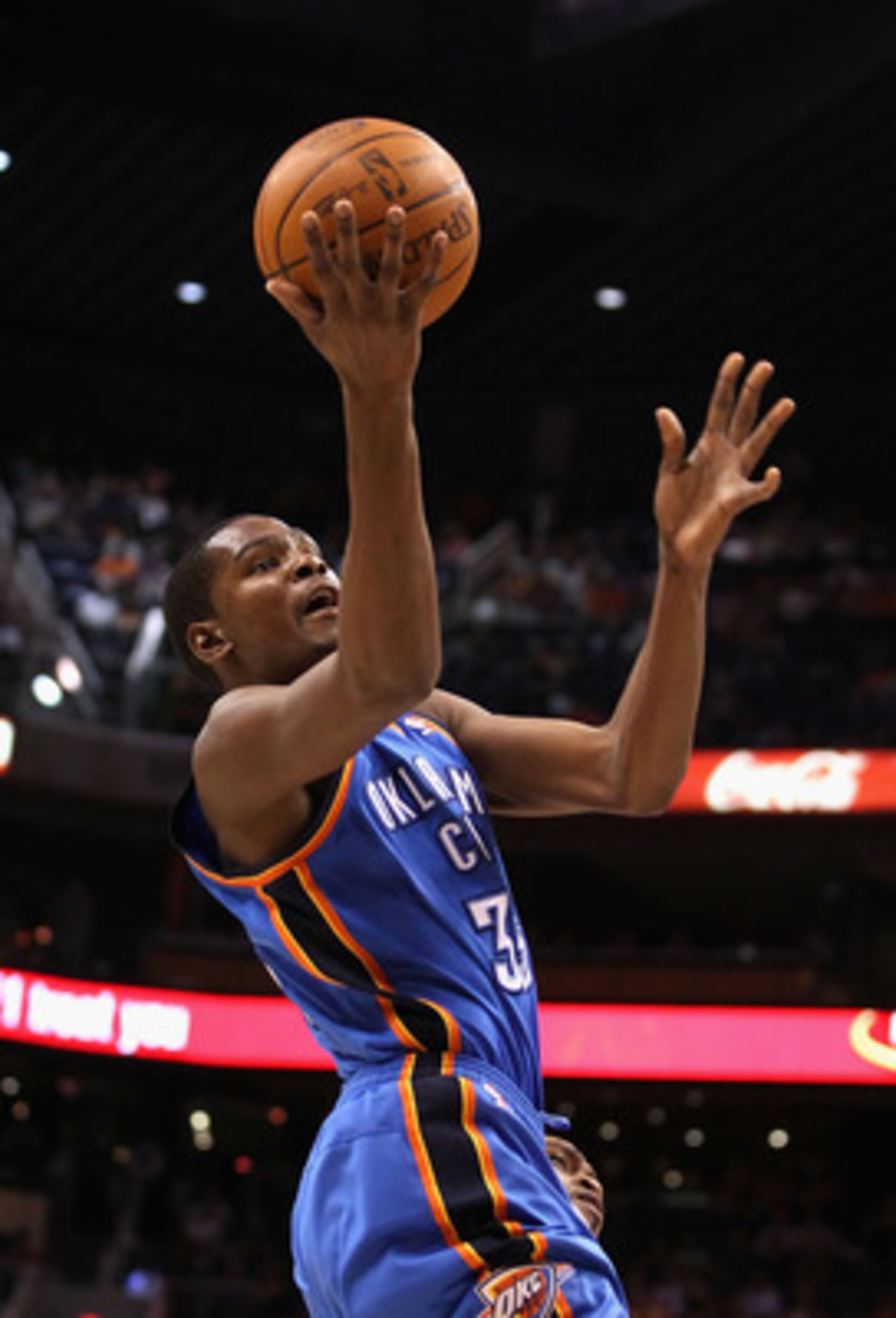 PHOENIX, AZ - MARCH 30: Kevin Durant #35 of the Oklahoma City Thunder puts up a shot during the NBA game against the Phoenix Suns at US Airways Center on March 30, 2011 in Phoenix, Arizona. The Thunder defeated the Suns 116-98. NOTE TO USER: User expre PHOENIX, AZ - MARCH 30: Kevin Durant #35 of the Oklahoma City Thunder puts up a shot during the NBA game against the Phoenix Suns at US Airways Center on March 30, 2011 in Phoenix, Arizona. The Thunder defeated the Suns 116-98. NOTE TO USER: User expre