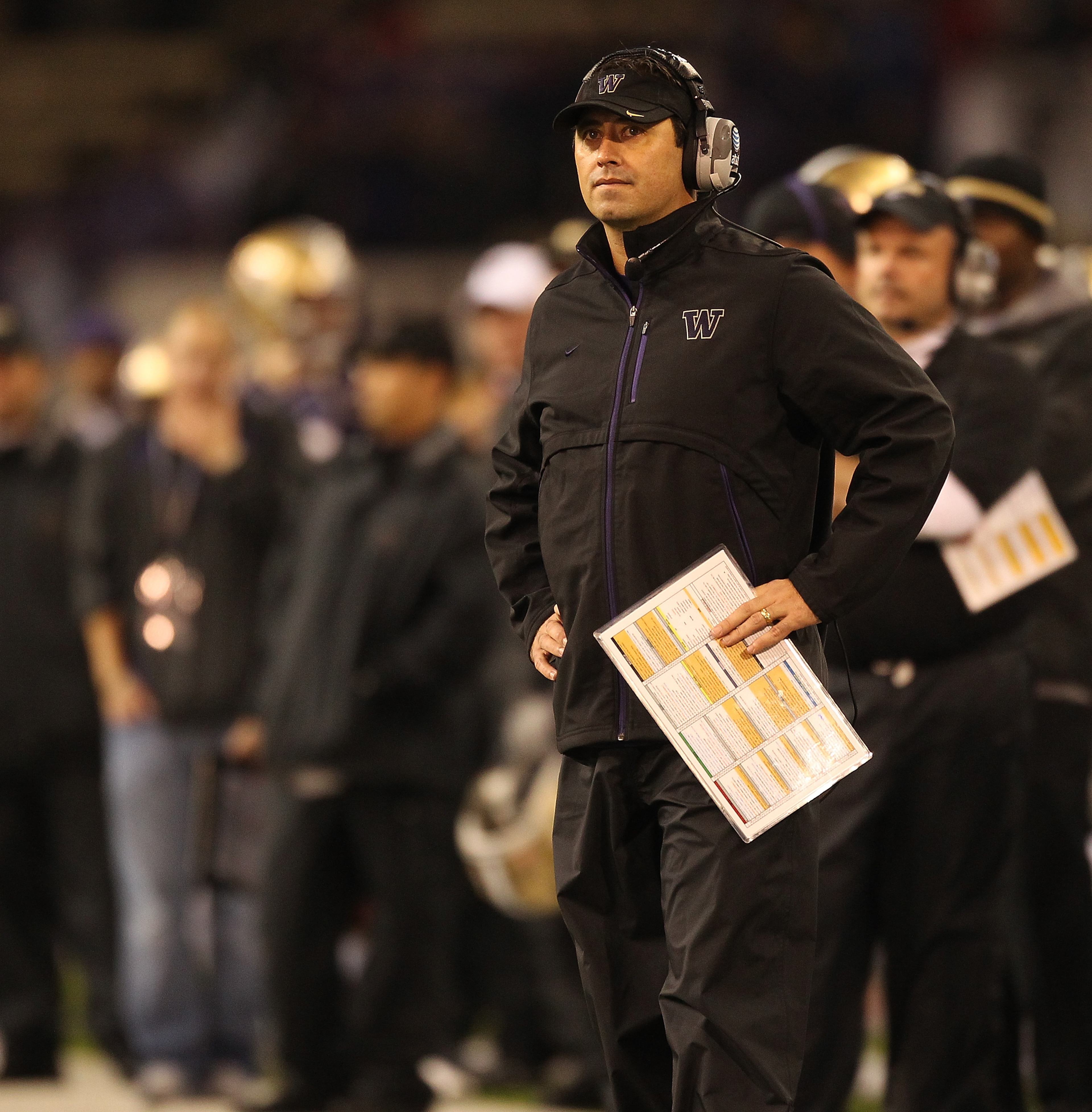 SEATTLE - OCTOBER 30: Head coach Steve Sarkisian of the Washington Huskies looks on during the game against the Stanford Cardinal on October 30, 2010 at Husky Stadium in Seattle, Washington. Stanford defeated Washington 41-0. (Photo by Otto Greule Jr/Get SEATTLE - OCTOBER 30: Head coach Steve Sarkisian of the Washington Huskies looks on during the game against the Stanford Cardinal on October 30, 2010 at Husky Stadium in Seattle, Washington. Stanford defeated Washington 41-0. (Photo by Otto Greule Jr/Get
