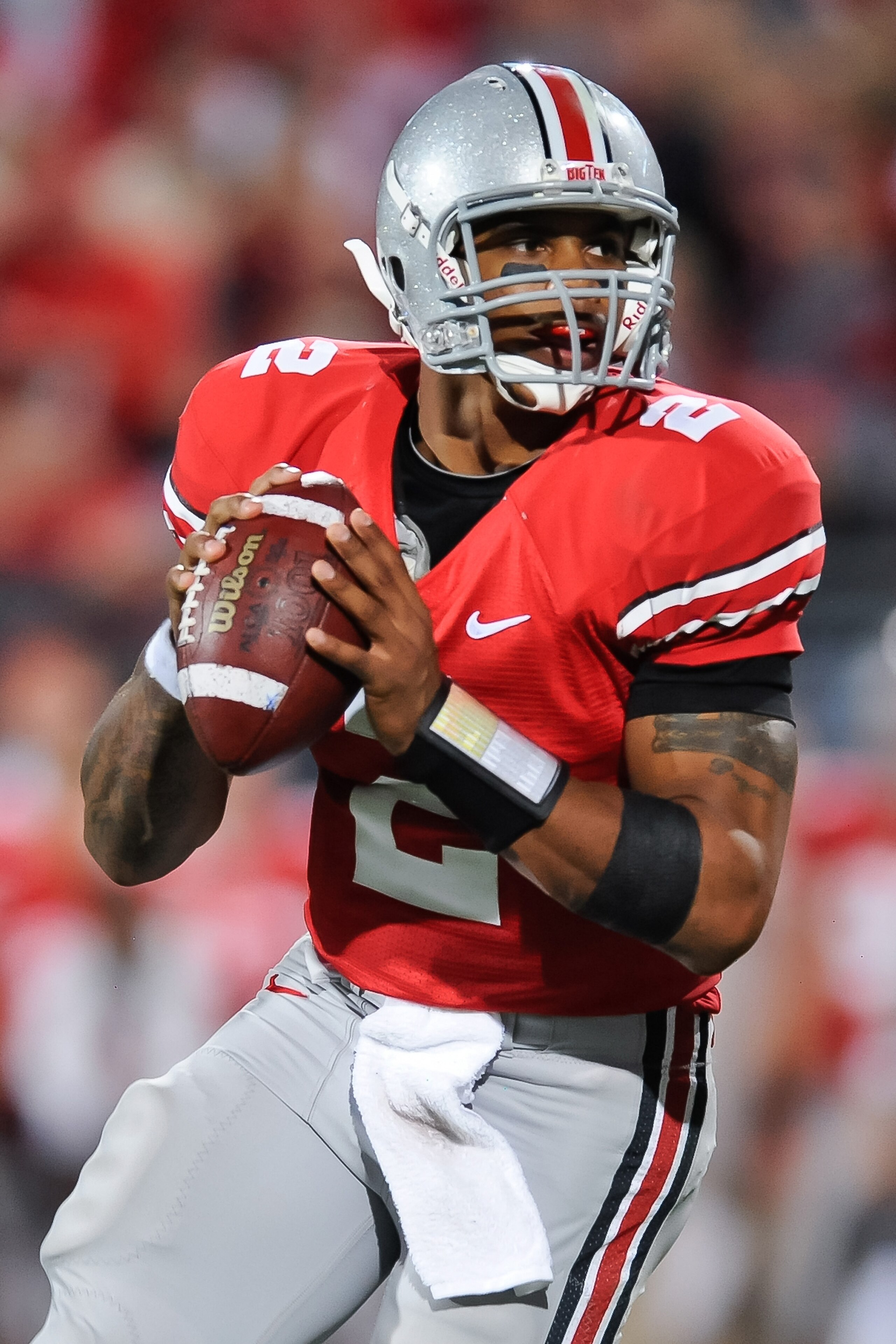 COLUMBUS, OH - NOVEMBER 13: Quarterback Terrelle Pryor #2 of the Ohio State Buckeyes drops back to pass against the Penn State Nittany Lions at Ohio Stadium on November 13, 2010 in Columbus, Ohio. (Photo by Jamie Sabau/Getty Images) COLUMBUS, OH - NOVEMBER 13: Quarterback Terrelle Pryor #2 of the Ohio State Buckeyes drops back to pass against the Penn State Nittany Lions at Ohio Stadium on November 13, 2010 in Columbus, Ohio. (Photo by Jamie Sabau/Getty Images)