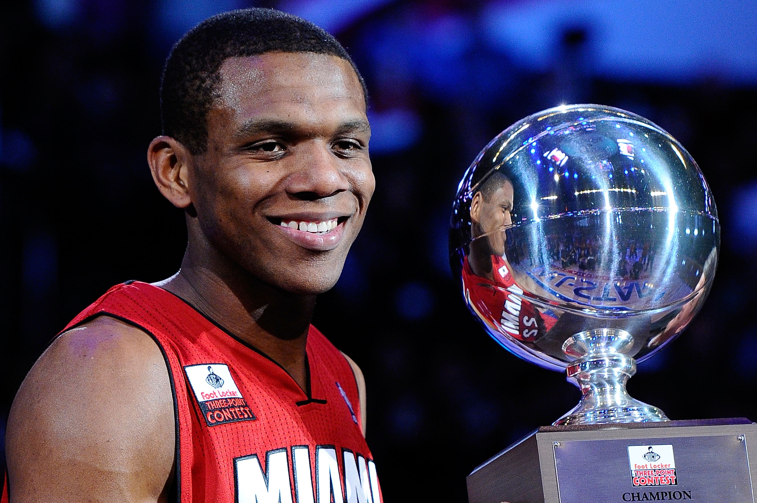 LOS ANGELES, CA - FEBRUARY 19:  James Jones #22 of the Miami Heat wins the Foot Locker Three-Point Contest apart of NBA All-Star Saturday Night at Staples Center on February 19, 2011 in Los Angeles, California.  (Photo by Kevork Djansezian/Getty Images)