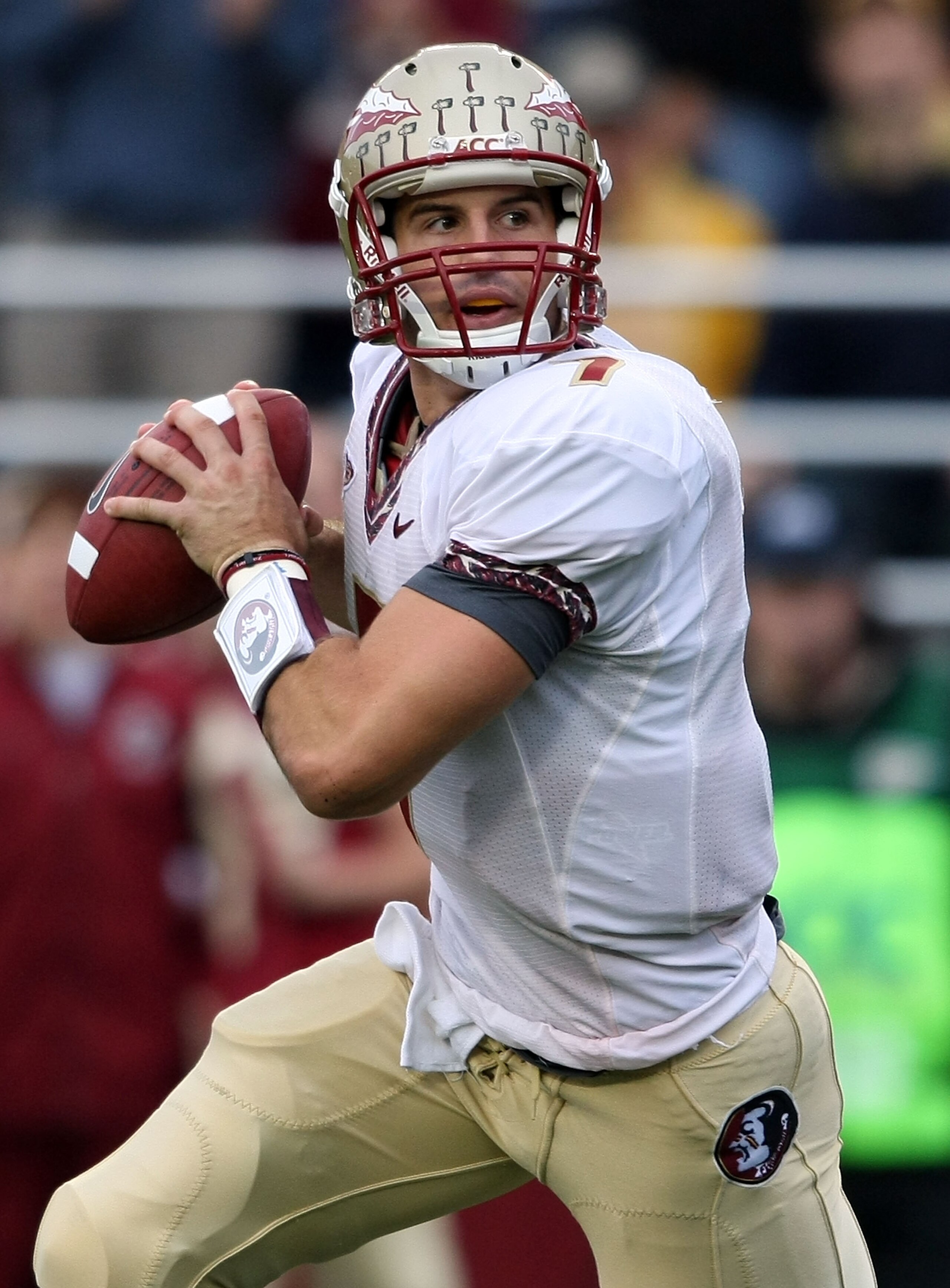 CHESTNUT HILL, MA - OCTOBER 03:  Christian Ponder #7 of the Florida State Seminoles looks to pass the first half against the Boston College Eagles on October 3, 2009 at Alumni Stadium in Chestnut Hill, Massachusetts. (Photo by Elsa/Getty Images)