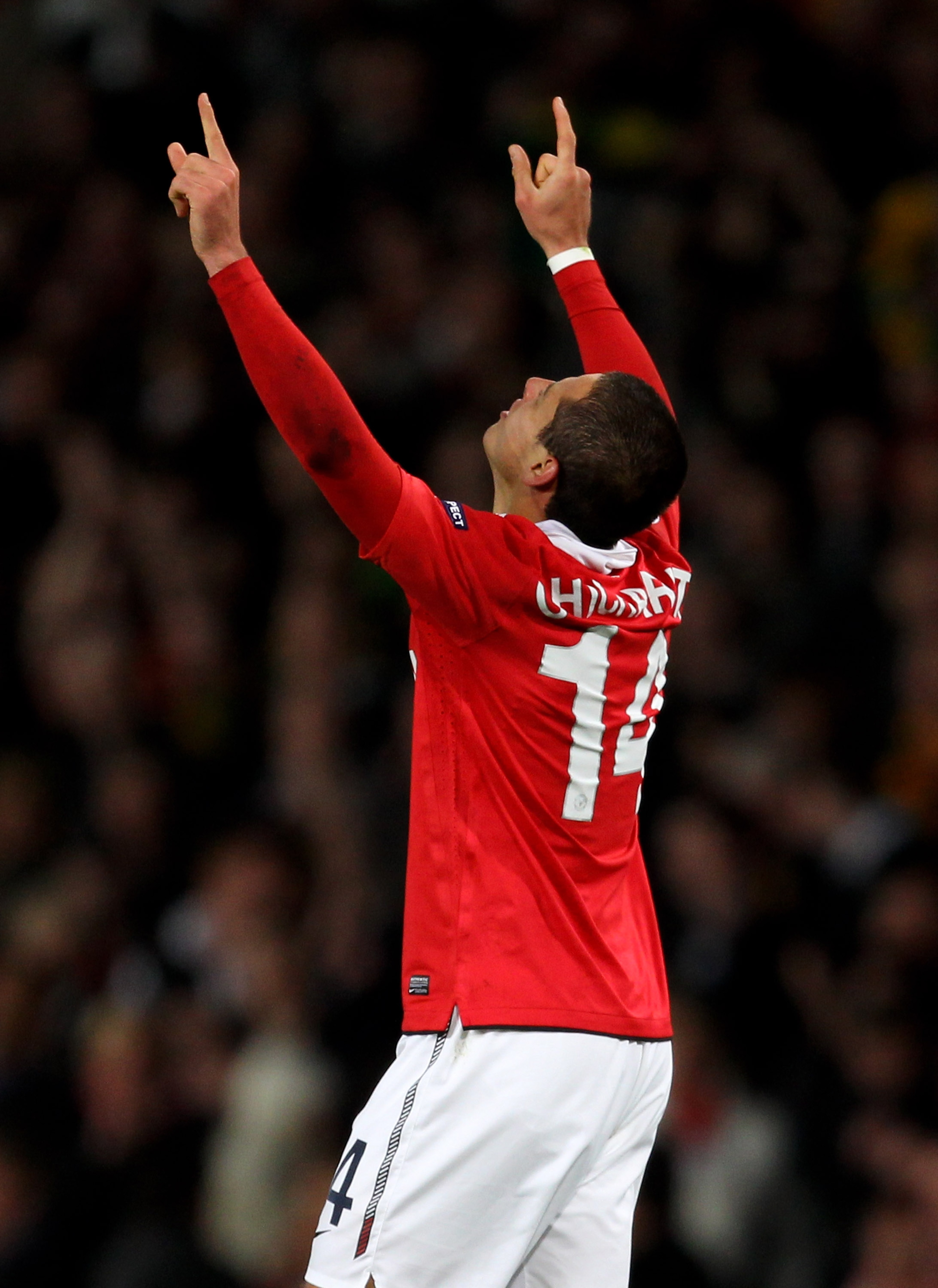 MANCHESTER, ENGLAND - APRIL 12: Javier Hernandez of Manchester United celebrates scoring the opening goal during the UEFA Champions League Quarter Final second leg match between Manchester United and Chelsea at Old Trafford on April 12, 2011 in Mancheste MANCHESTER, ENGLAND - APRIL 12: Javier Hernandez of Manchester United celebrates scoring the opening goal during the UEFA Champions League Quarter Final second leg match between Manchester United and Chelsea at Old Trafford on April 12, 2011 in Mancheste