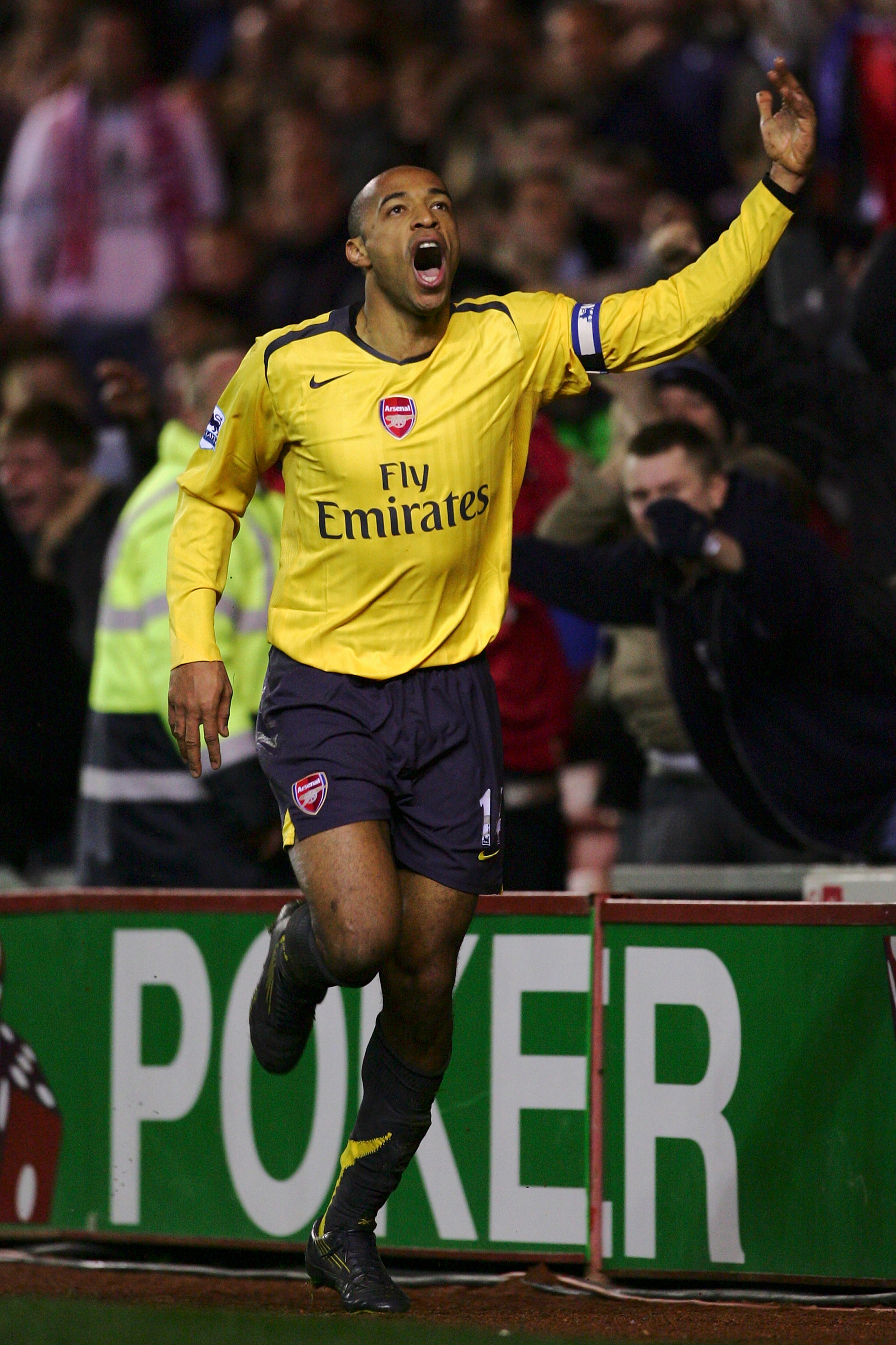 MIDDLESBROUGH, UNITED KINGDOM - FEBRUARY 03: Thierry Henry of Arsenal celebrates scoring his team's first goal during the Barclays Premiership match between Middlesbrough and Arsenal at the Riverside Stadium on February 3, 2007 in Middlesbrough, England. MIDDLESBROUGH, UNITED KINGDOM - FEBRUARY 03: Thierry Henry of Arsenal celebrates scoring his team's first goal during the Barclays Premiership match between Middlesbrough and Arsenal at the Riverside Stadium on February 3, 2007 in Middlesbrough, England.