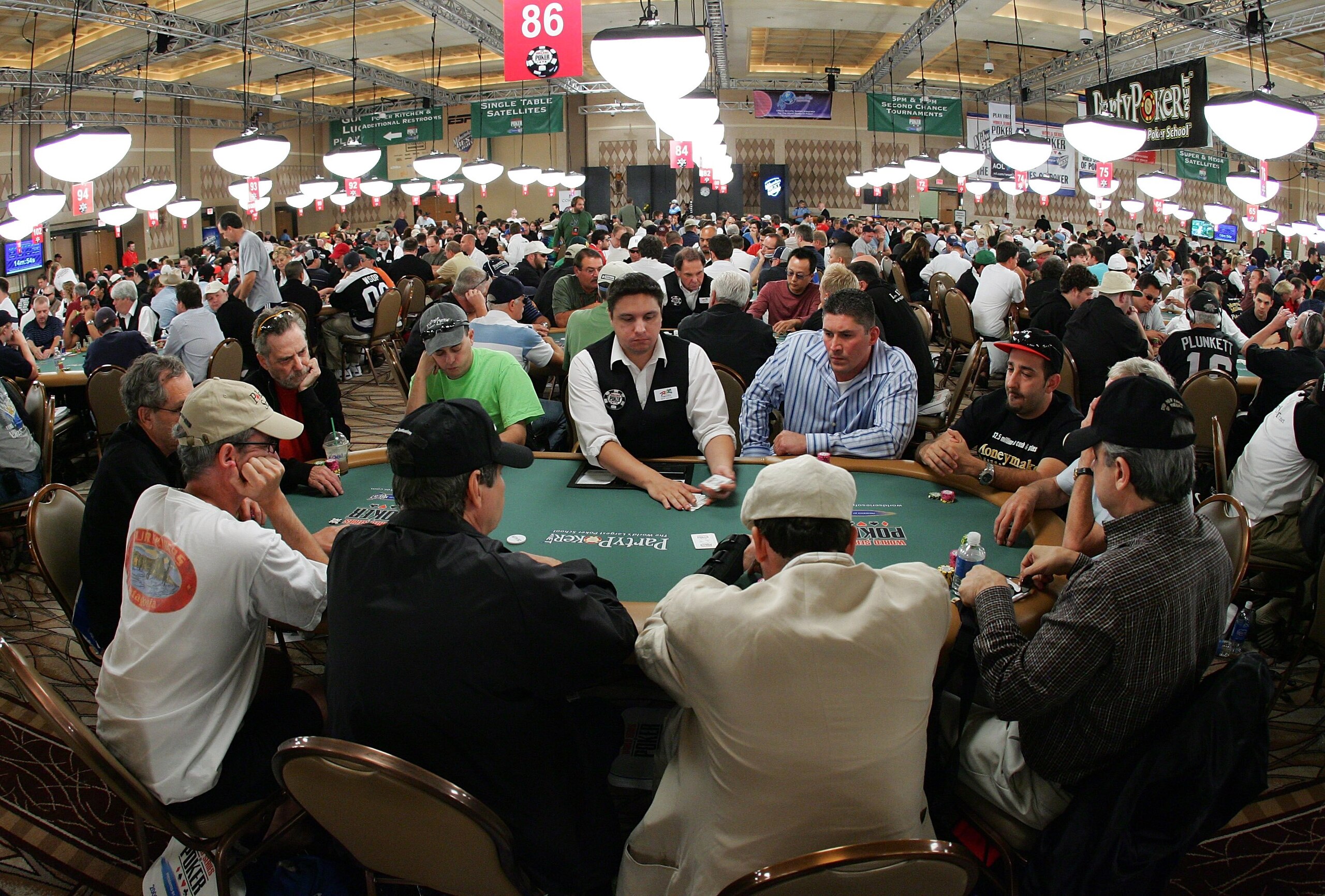 LAS VEGAS - JULY 30:  Players compete on the third day of the first round of the World Series of Poker no-limit Texas Hold 'em main event at the Rio Hotel & Casino July 30, 2006 in Las Vegas, Nevada. More than 8,600 players have registered to play in the