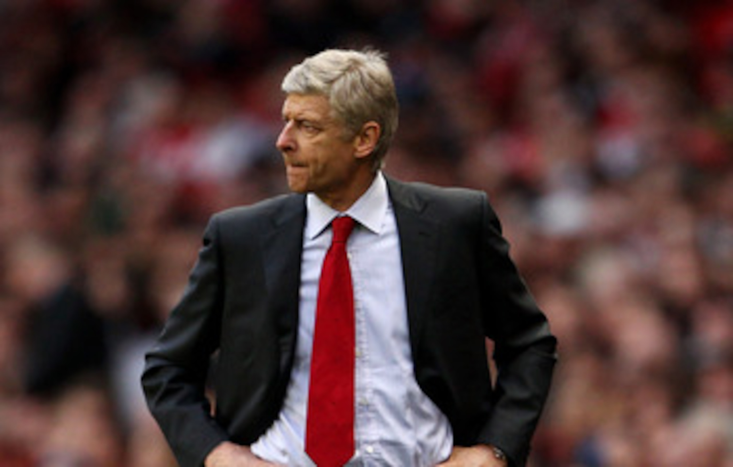 LONDON, ENGLAND - APRIL 02:  Arsenal manager Arsene Wenger looks on during the Barclays Premier League match between Arsenal and Blackburn Rovers at the Emirates Stadium on April 2, 2011 in London, England.  (Photo by Julian Finney/Getty Images)