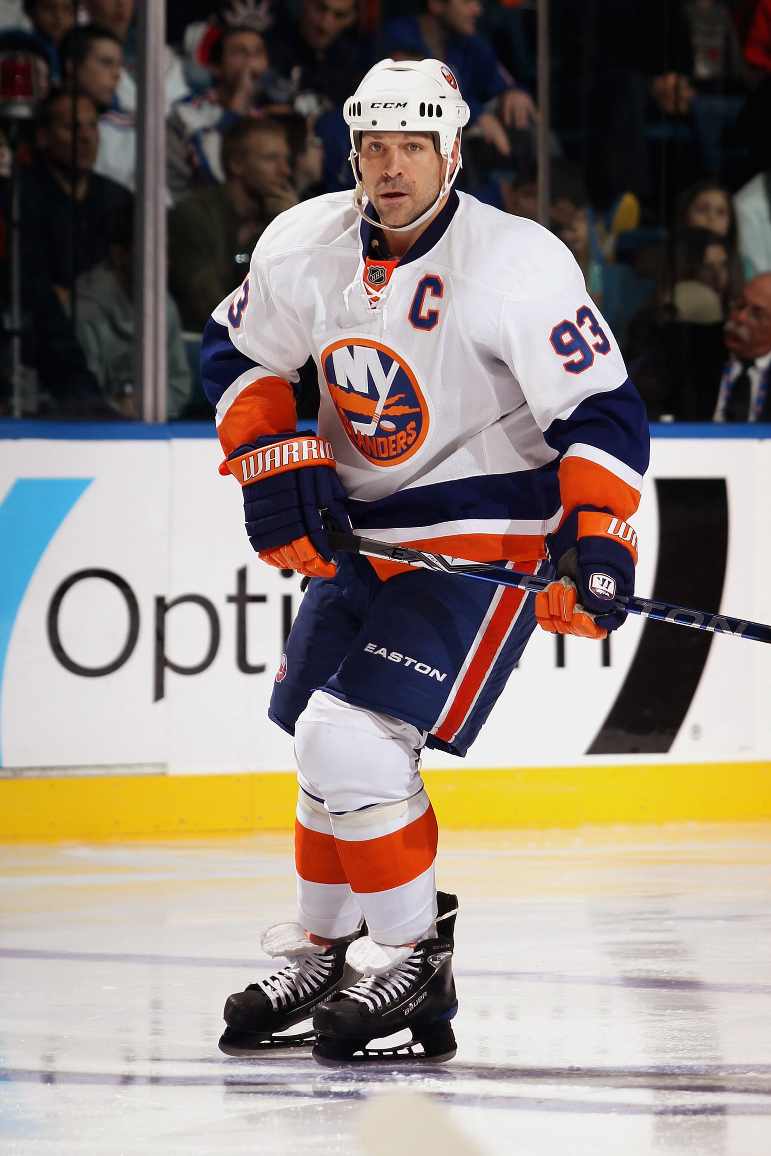 UNIONDALE, NY - OCTOBER 11: Doug Weight #93 of the New York Islanders skates against the New York Rangers at the Nassau Coliseum on October 11, 2010 in Uniondale, New York. The Islanders won 6-4. (Photo by Bruce Bennett/Getty Images) UNIONDALE, NY - OCTOBER 11: Doug Weight #93 of the New York Islanders skates against the New York Rangers at the Nassau Coliseum on October 11, 2010 in Uniondale, New York. The Islanders won 6-4. (Photo by Bruce Bennett/Getty Images)
