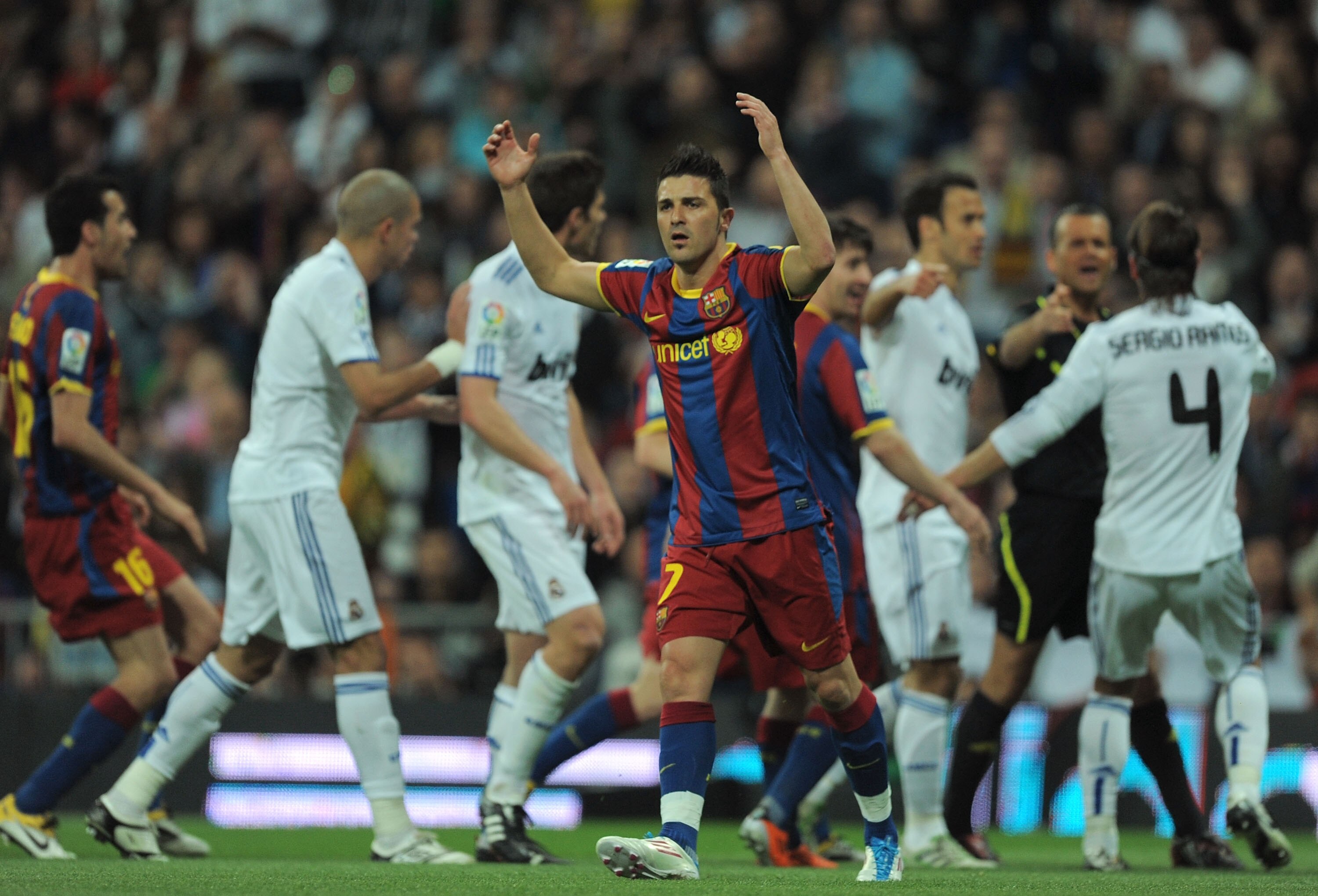 MADRID, SPAIN - APRIL 16:  David Villa of Barcelona reacts during the La Liga match between Real Madrid and Barcelona at Estadio Santiago Bernabeu on April 16, 2011 in Madrid, Spain.  (Photo by Denis Doyle/Getty Images)