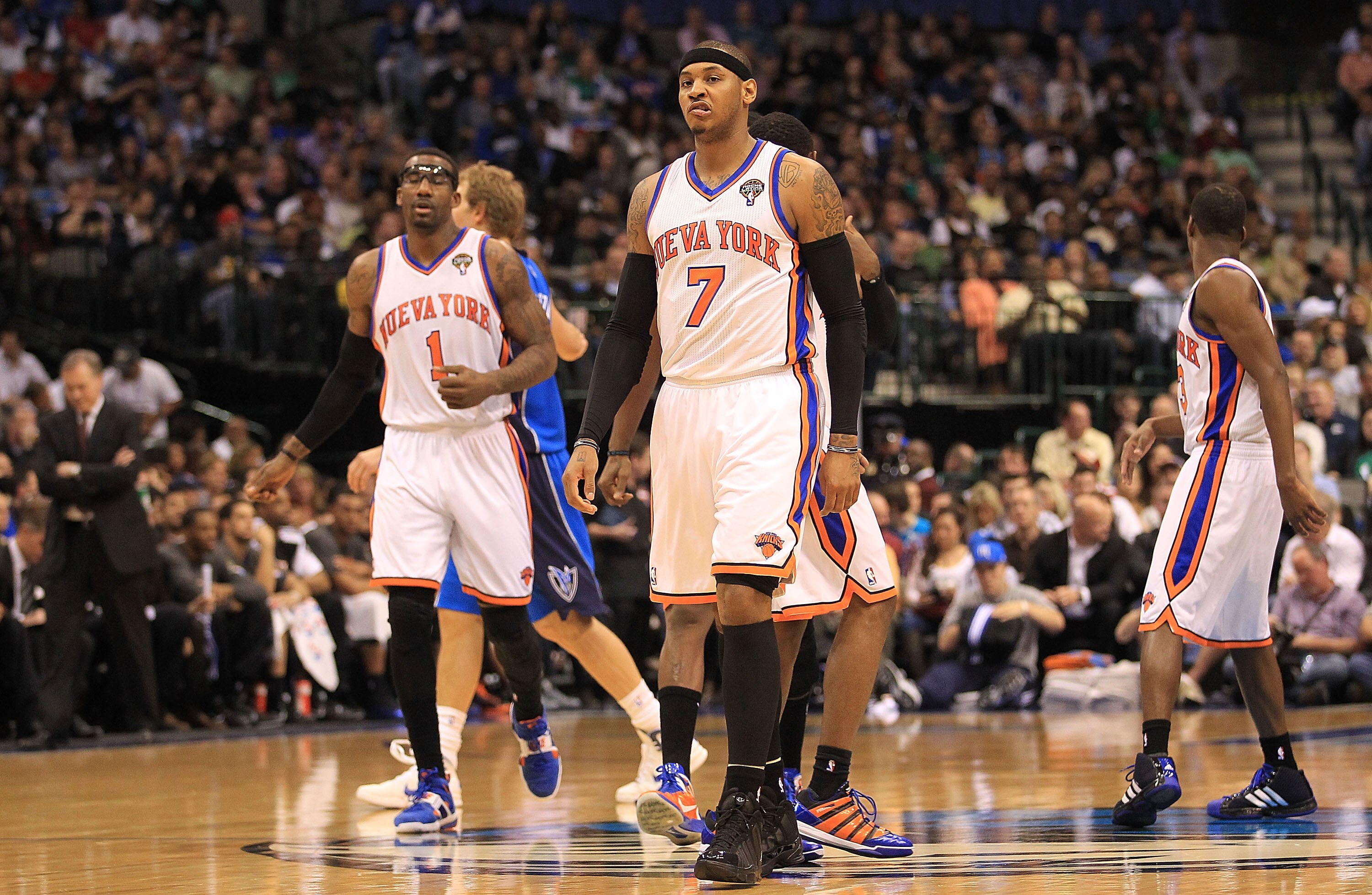 DALLAS, TX - MARCH 10:  Forward Carmelo Anthony #7 of the New York Knicks at American Airlines Center on March 10, 2011 in Dallas, Texas.  NOTE TO USER: User expressly acknowledges and agrees that, by downloading and or using this photograph, User is cons