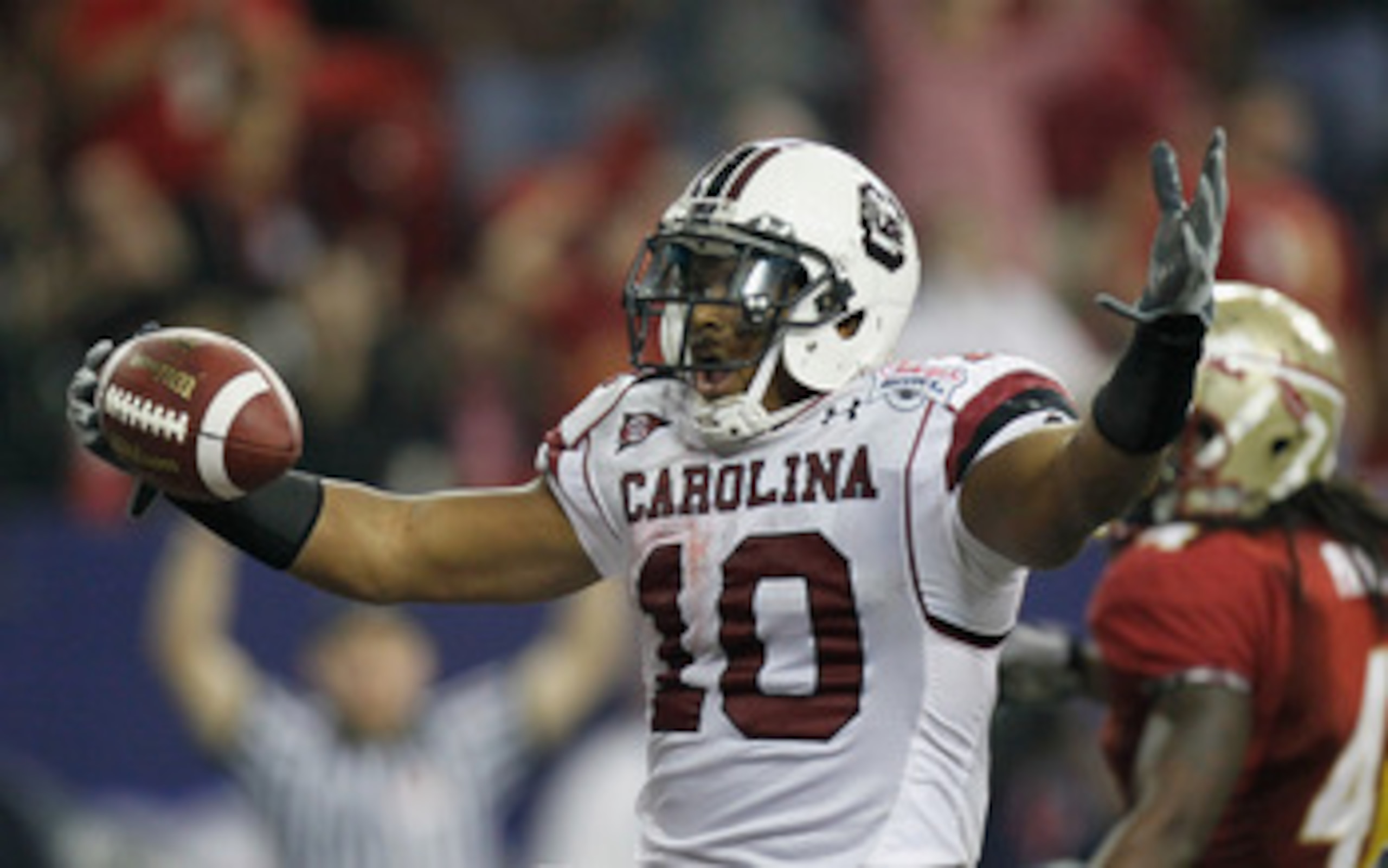 ATLANTA, GA - DECEMBER 31:  Brian Maddox #10 of the South Carolina Gamecocks against the Florida State Seminoles during the 2010 Chick-fil-A Bowl at Georgia Dome on December 31, 2010 in Atlanta, Georgia.  (Photo by Kevin C. Cox/Getty Images)
