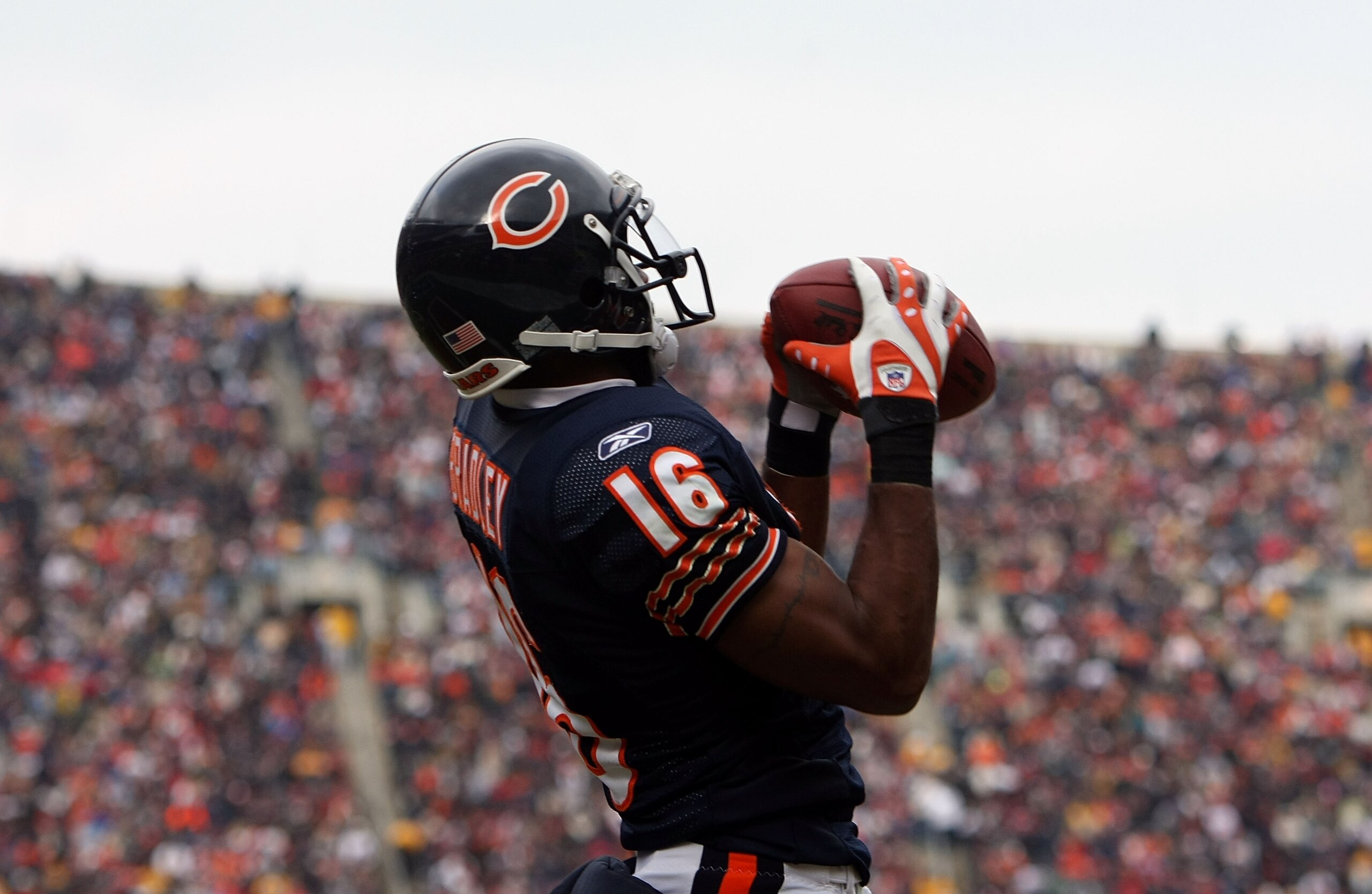 CHICAGO - DECEMBER 30: Mark Bradley #16 of the Chicago Bears catches a 19 yard touchdown reception in the first quarter against the New Orleans Saints at Soldier Field on December 30, 2007 in Chicago, Illinois. (Photo by Jonathan Daniel/Getty Images) CHICAGO - DECEMBER 30: Mark Bradley #16 of the Chicago Bears catches a 19 yard touchdown reception in the first quarter against the New Orleans Saints at Soldier Field on December 30, 2007 in Chicago, Illinois. (Photo by Jonathan Daniel/Getty Images)