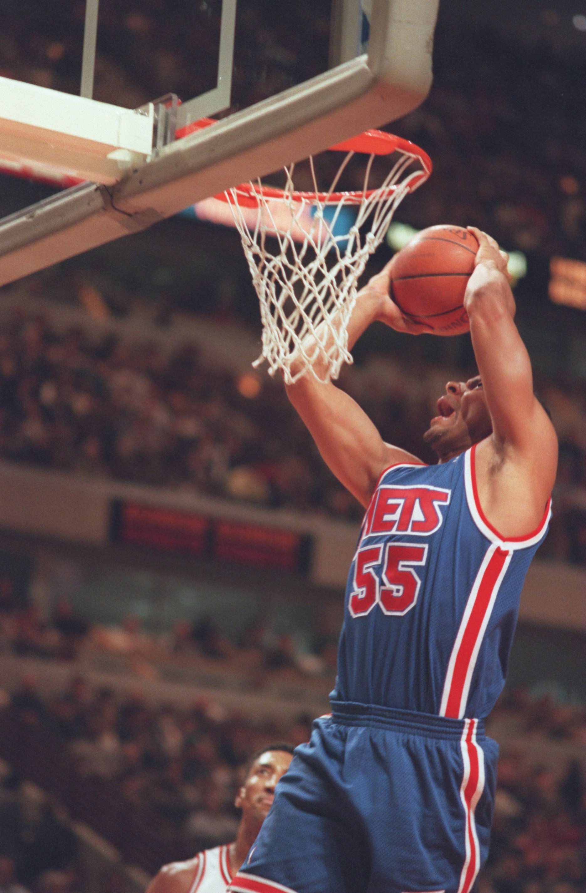 17 Nov 1995:  Jayson Williams #55 of the New Jersey Nets goes up for a basket during their 109-94 defeat by the Chicago Bulls at the United Center in Chicacgo, Illinois. Mandatory Credit: Jonathan Daniel/Allsport