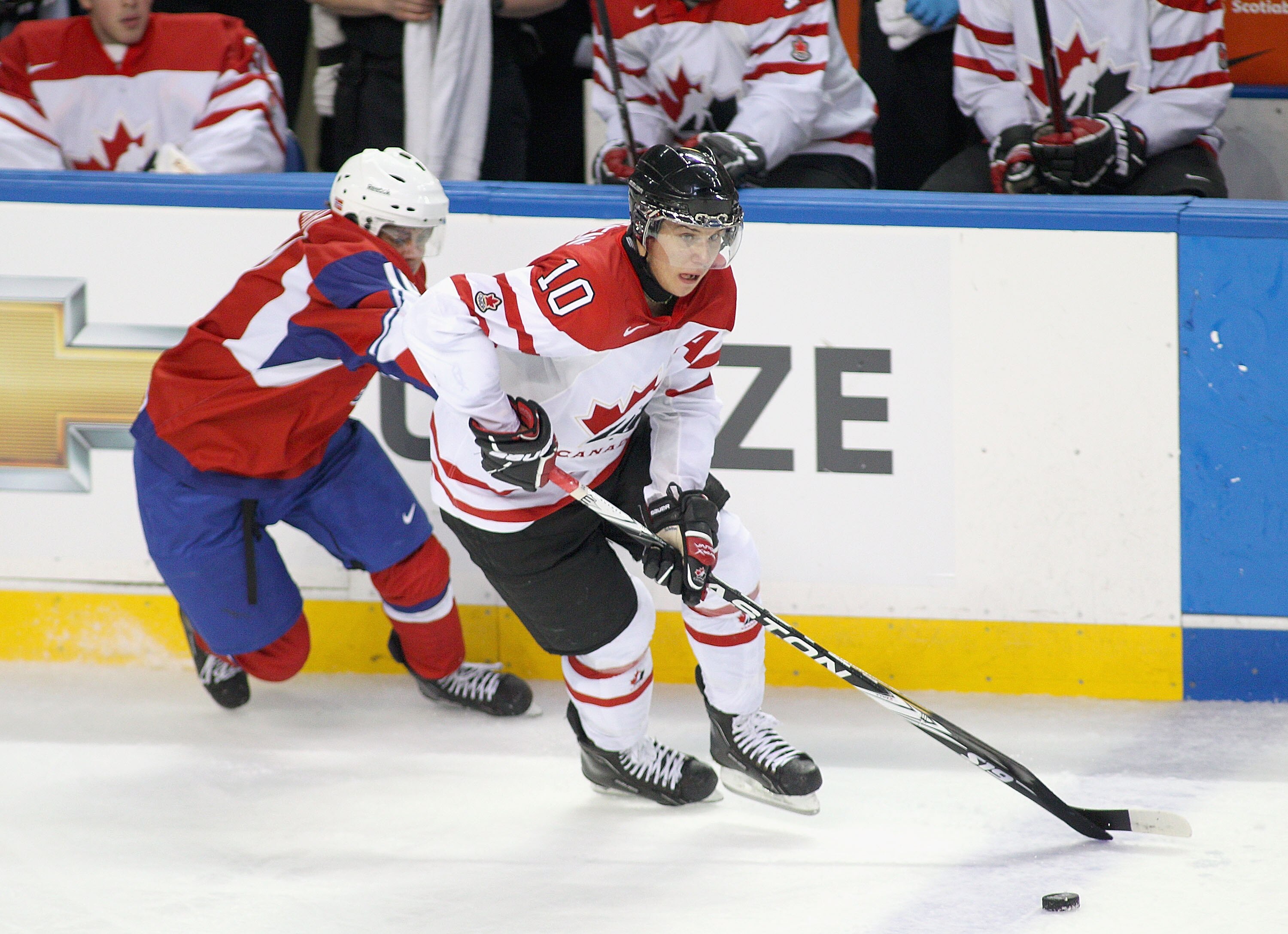 BUFFALO, NY - DECEMBER 29: Brayden Schenn #10  of Canada skates against Norway during the 2011 IIHF World U20 Championship game between the Canada and Norway  on December 29, 2010 in Buffalo, New York.  (Photo by Rick Stewart/Getty Images)