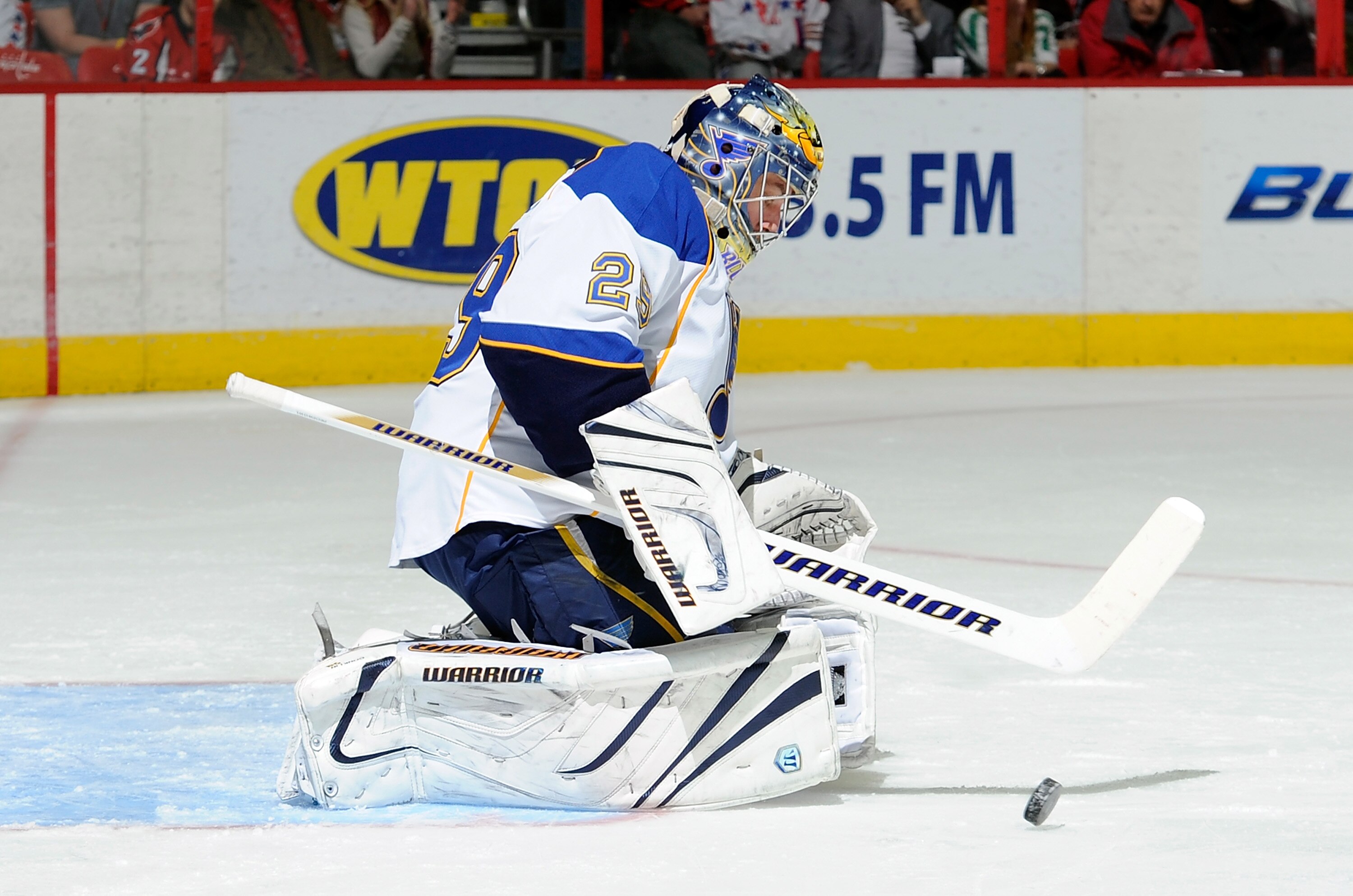 WASHINGTON, DC - MARCH 03:  Ty Conklin #29 of the St. Louis Blues makes a save against the Washington Capitals at the Verizon Center on March 3, 2011 in Washington, DC.  (Photo by Greg Fiume/Getty Images)