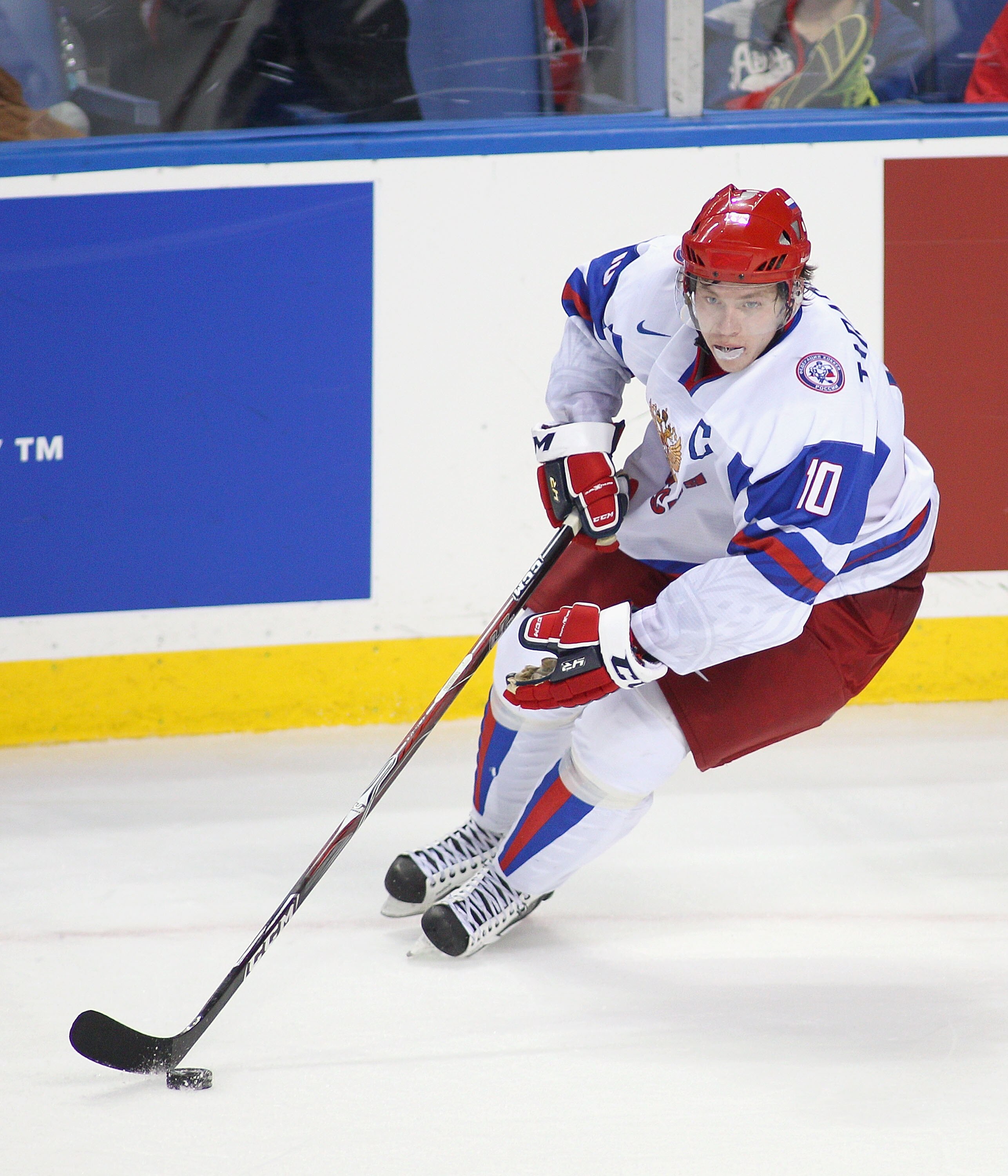 BUFFALO, NY - JANUARY 02: Vladimir Tarasenko #10 of Russia skates against f Finland  during the 2011 IIHF World U20 Championship game between Finland and Russia on January 2, 2011 in Buffalo, New York.  (Photo by Rick Stewart/Getty Images)