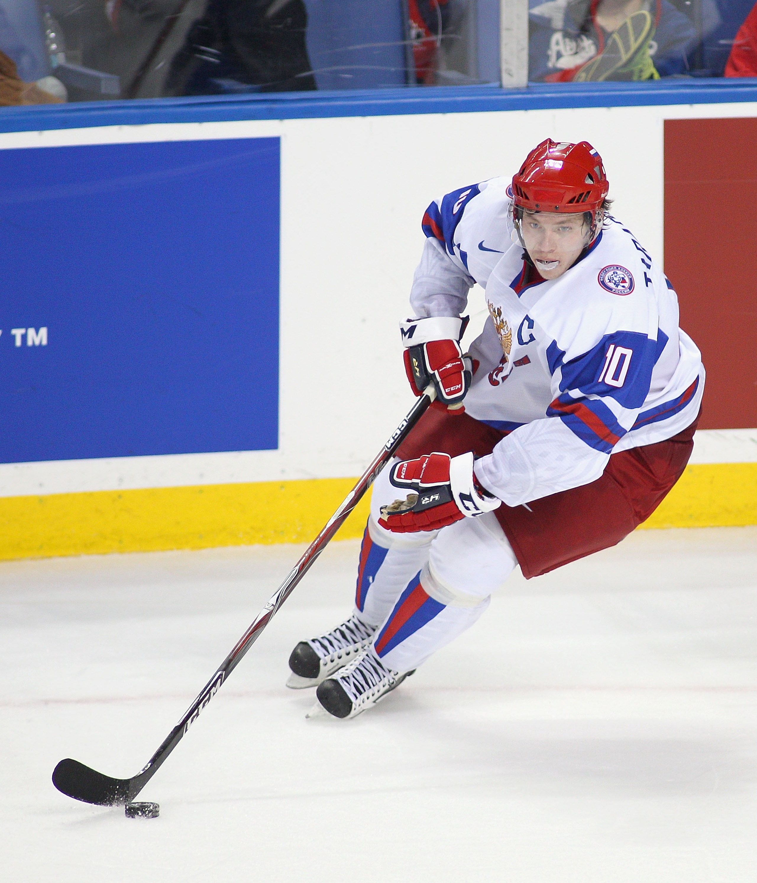 BUFFALO, NY - JANUARY 02: Vladimir Tarasenko #10 of Russia skates against f Finland  during the 2011 IIHF World U20 Championship game between Finland and Russia on January 2, 2011 in Buffalo, New York.  (Photo by Rick Stewart/Getty Images)