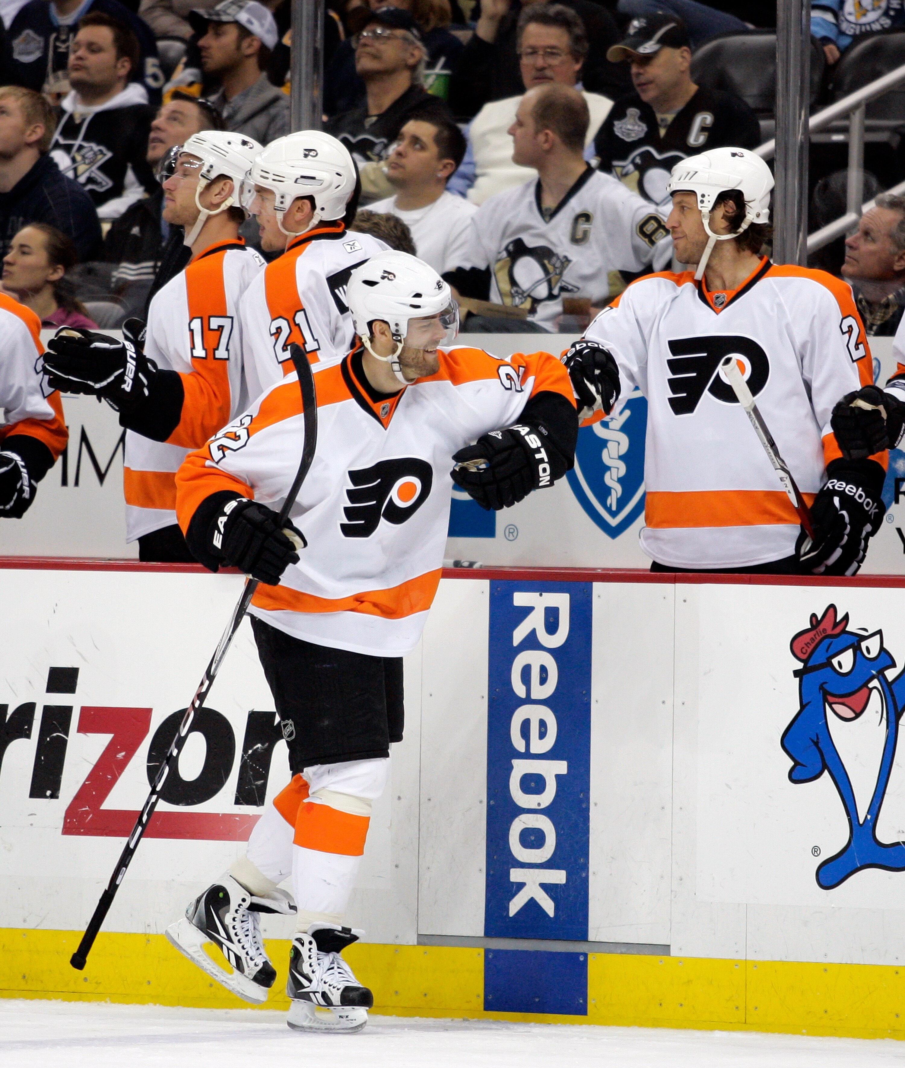 PITTSBURGH, PA - MARCH 29:  Ville Leino #22 of the Philadelphia Flyers celebrates his second third period goal against the Pittsburgh Penguins at Consol Energy Center on March 29, 2011 in Pittsburgh, Pennsylvania.  The Flyers defeated the Penguins 5-2.  (