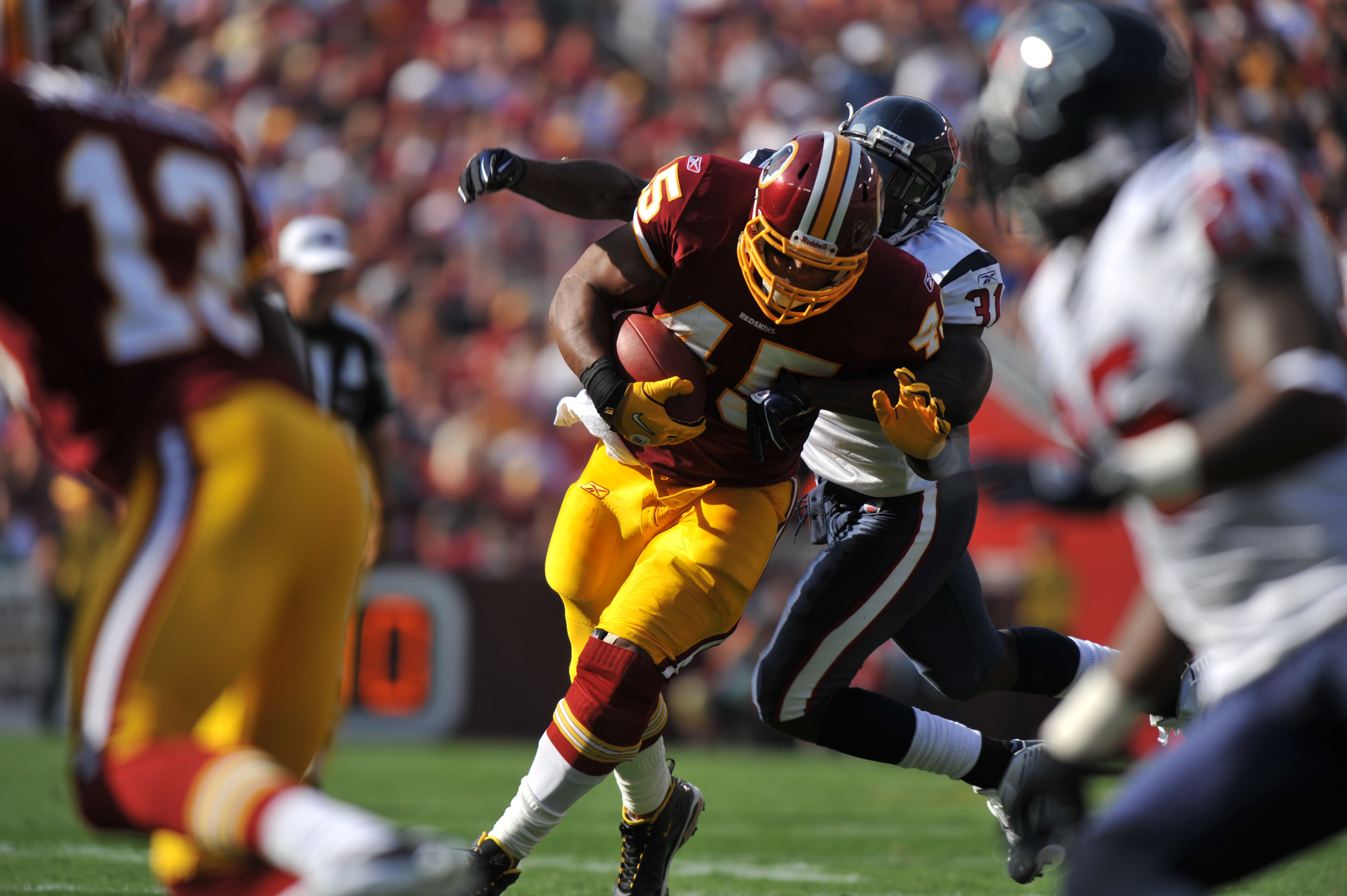 LANDOVER, MD - SEPTEMBER 19:  Mike Sellers #45 of the Washington Redskins runs the ball against the Houston Texans at FedExField on September 19, 2010 in Landover, Maryland. The Texans defeated the Redskins in overtime 30-27. (Photo by Larry French/Getty
