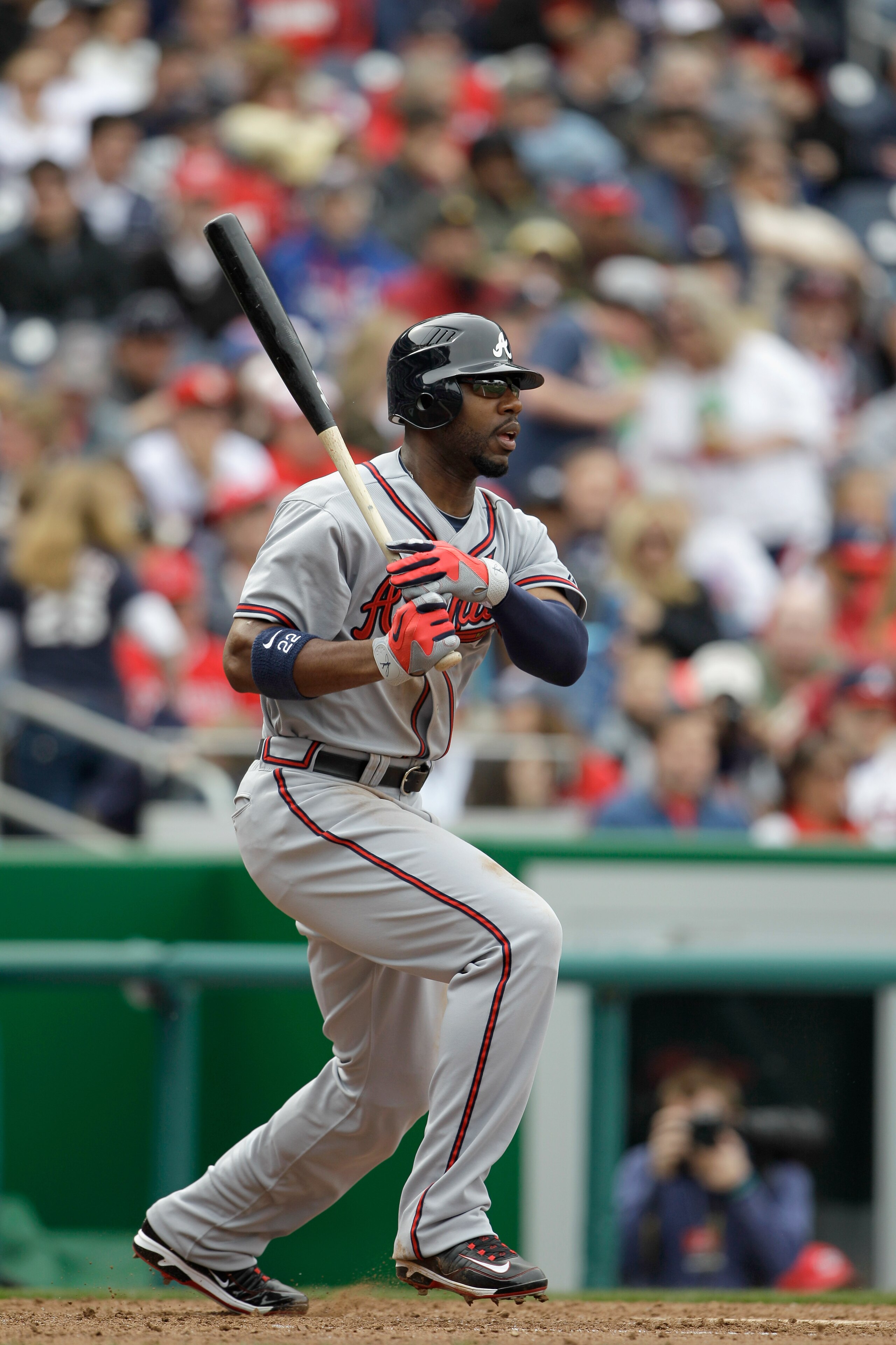 WASHINGTON, DC - APRIL 03:  Jason Heyward #22 of the Atlanta Braves at bat against the Washington Nationals at Nationals Park on April 3, 2011 in Washington, DC.  (Photo by Rob Carr/Getty Images)