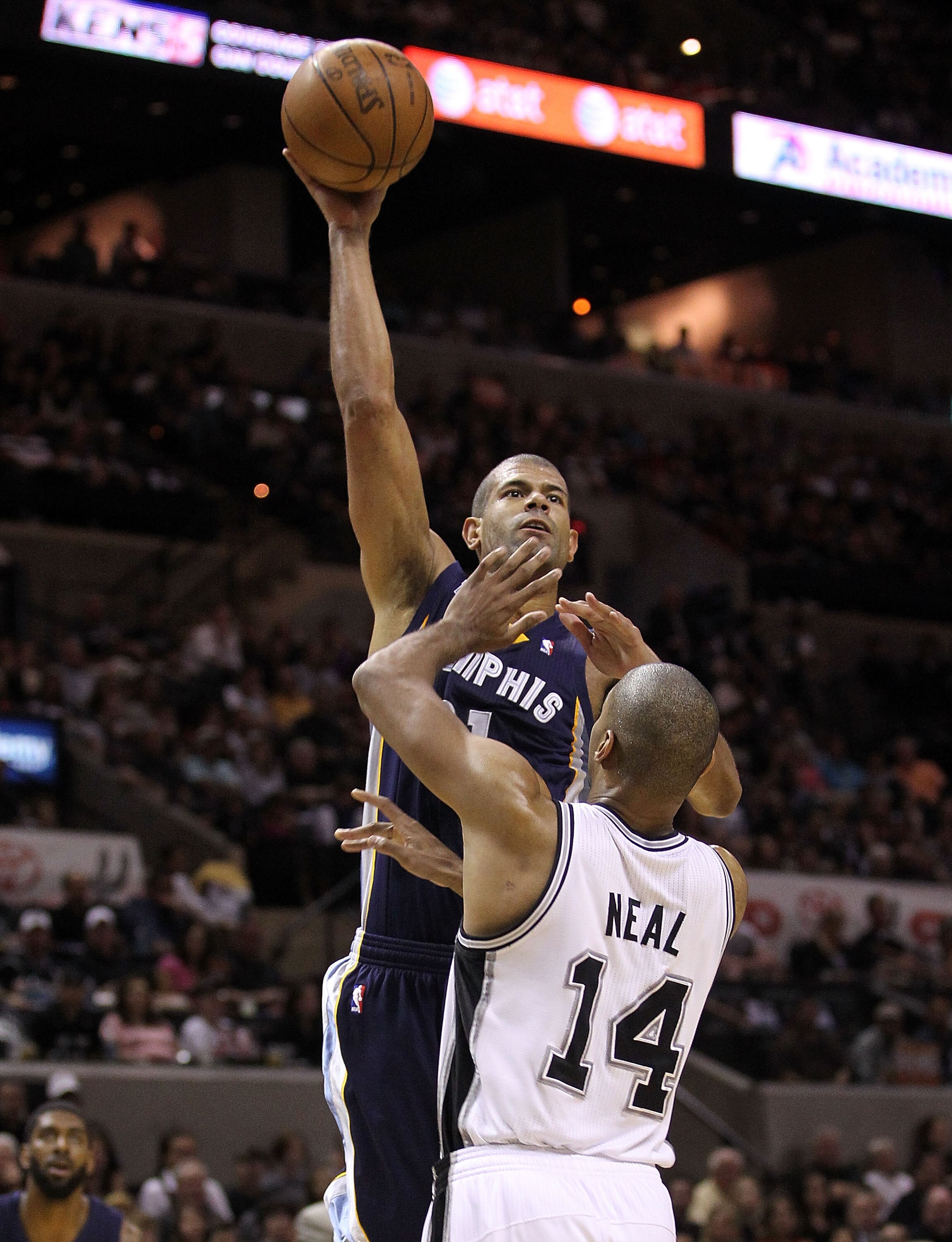 SAN ANTONIO, TX - APRIL 17:  Forward Shane Battier #31 of the Memphis Grizzlies takes a shot against Gary Neal #14 of the San Antonio Spurs in Game One of the Western Conference Quarterfinals in the 2011 NBA Playoffs on April 17, 2011 at AT&T Center in Sa