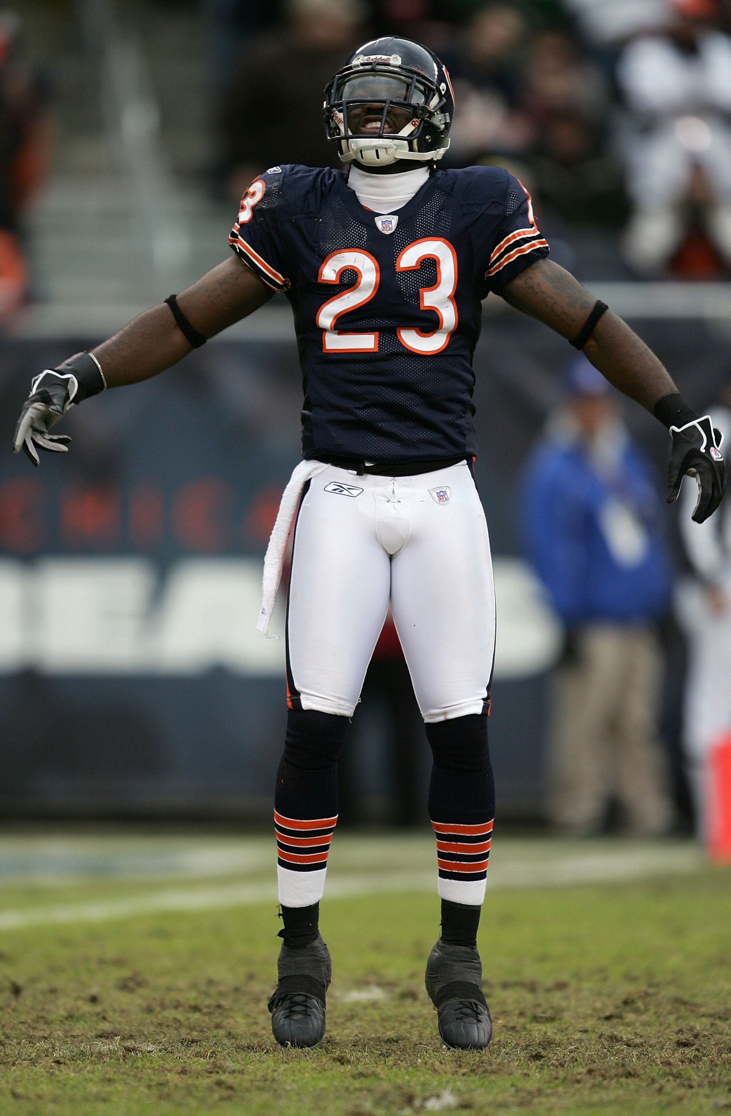 CHICAGO - DECEMBER 17: Kick/punt returner Devin Hester #23 of the Chicago Bears pumps up the crowd against the Tampa Bay Buccaneers December 17, 2006 at Soldier Field in Chicago, Illinois. The Bears won 34-31. (Photo by Jonathan Daniel/Getty Images) CHICAGO - DECEMBER 17: Kick/punt returner Devin Hester #23 of the Chicago Bears pumps up the crowd against the Tampa Bay Buccaneers December 17, 2006 at Soldier Field in Chicago, Illinois. The Bears won 34-31. (Photo by Jonathan Daniel/Getty Images)