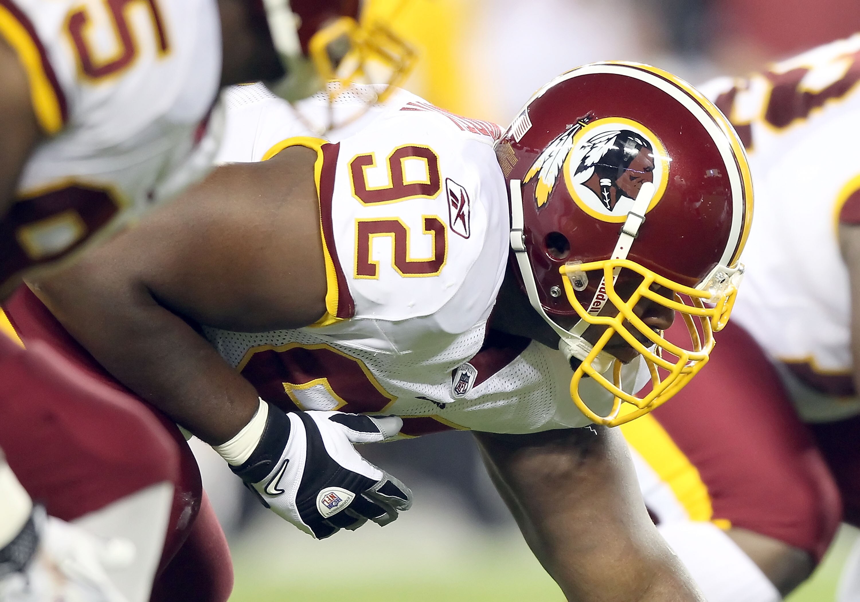 GLENDALE, AZ - SEPTEMBER 02:  Defensive tackle Albert Haynesworth #92 of the Washington Redskins in action during preseason NFL game against the Arizona Cardinals at the University of Phoenix Stadium on September 2, 2010 in Glendale, Arizona.  The Cardina