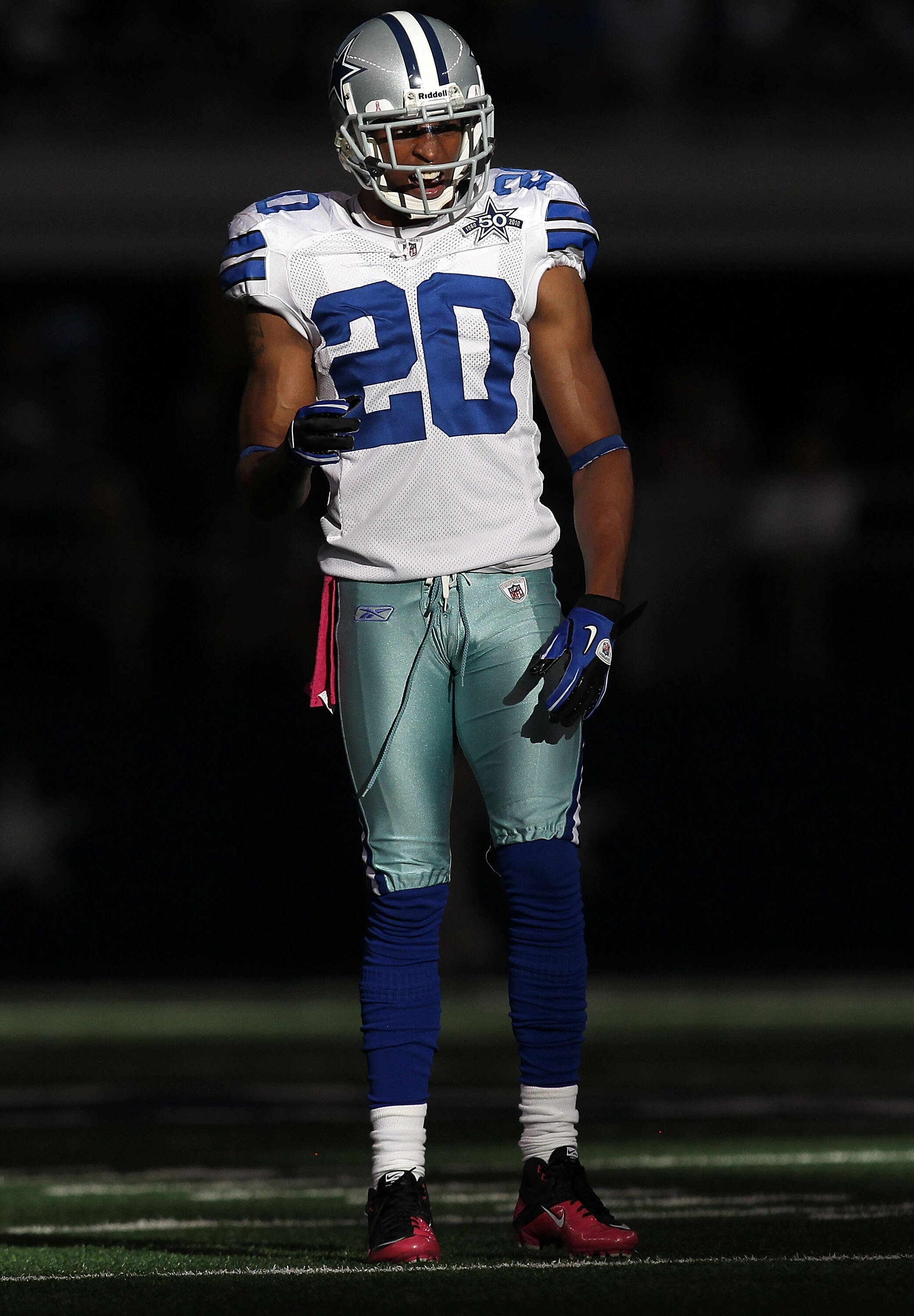 ARLINGTON, TX - OCTOBER 10:  Safety Alan Ball #20 of the Dallas Cowboys at Cowboys Stadium on October 10, 2010 in Arlington, Texas.  (Photo by Ronald Martinez/Getty Images)