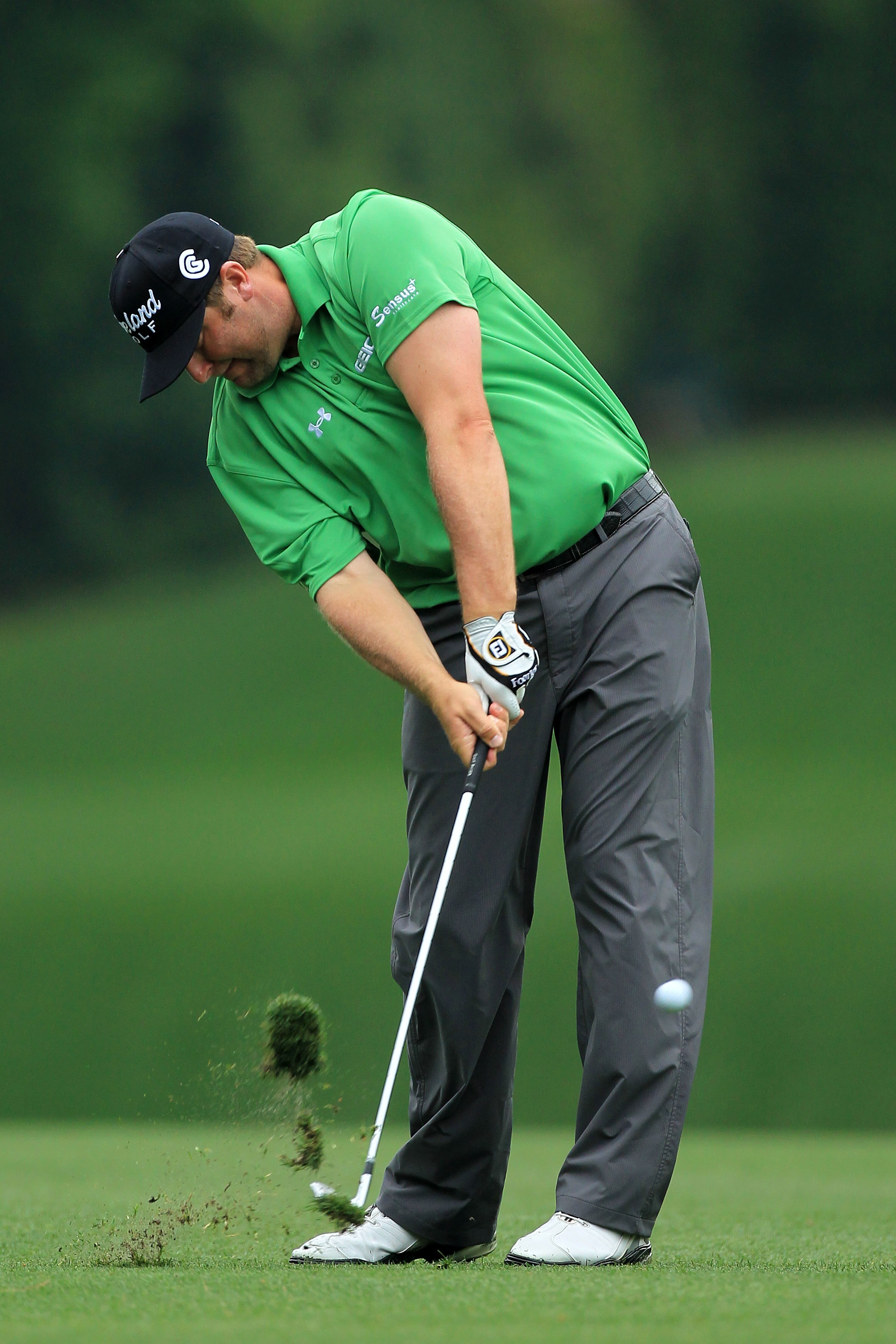AUGUSTA, GA - APRIL 08:  Steve Marino hits a shot on the fifth hole during the second round of the 2011 Masters Tournament at Augusta National Golf Club on April 8, 2011 in Augusta, Georgia.  (Photo by David Cannon/Getty Images)