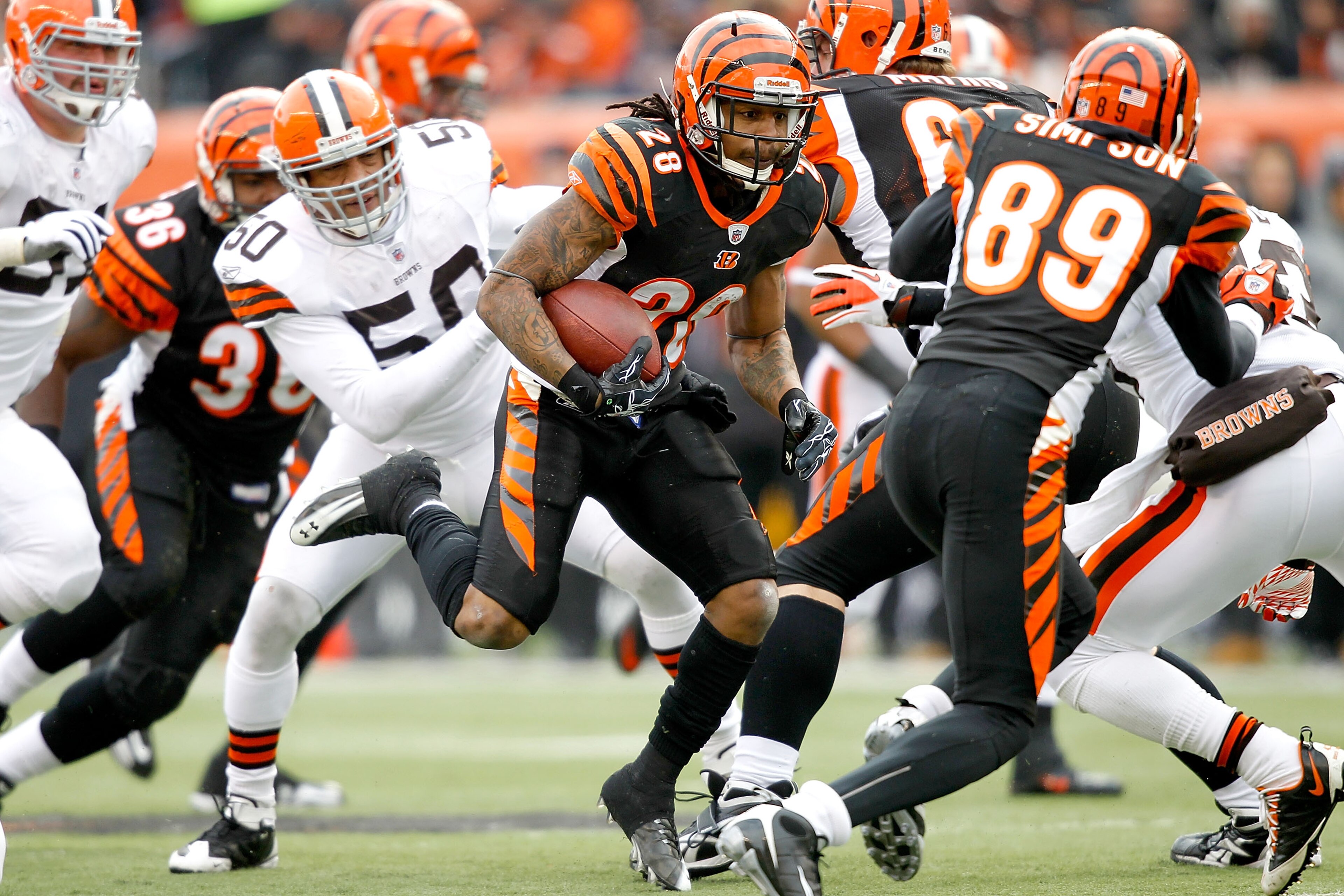 CINCINNATI, OH - DECEMBER 19: Bernard Scott #28 of the Cincinnati Bengals carries the ball against the Cleveland Browns at Paul Brown Stadium on December 19, 2010 in Cincinnati, Ohio. (Photo by Matthew Stockman/Getty Images) CINCINNATI, OH - DECEMBER 19: Bernard Scott #28 of the Cincinnati Bengals carries the ball against the Cleveland Browns at Paul Brown Stadium on December 19, 2010 in Cincinnati, Ohio. (Photo by Matthew Stockman/Getty Images)