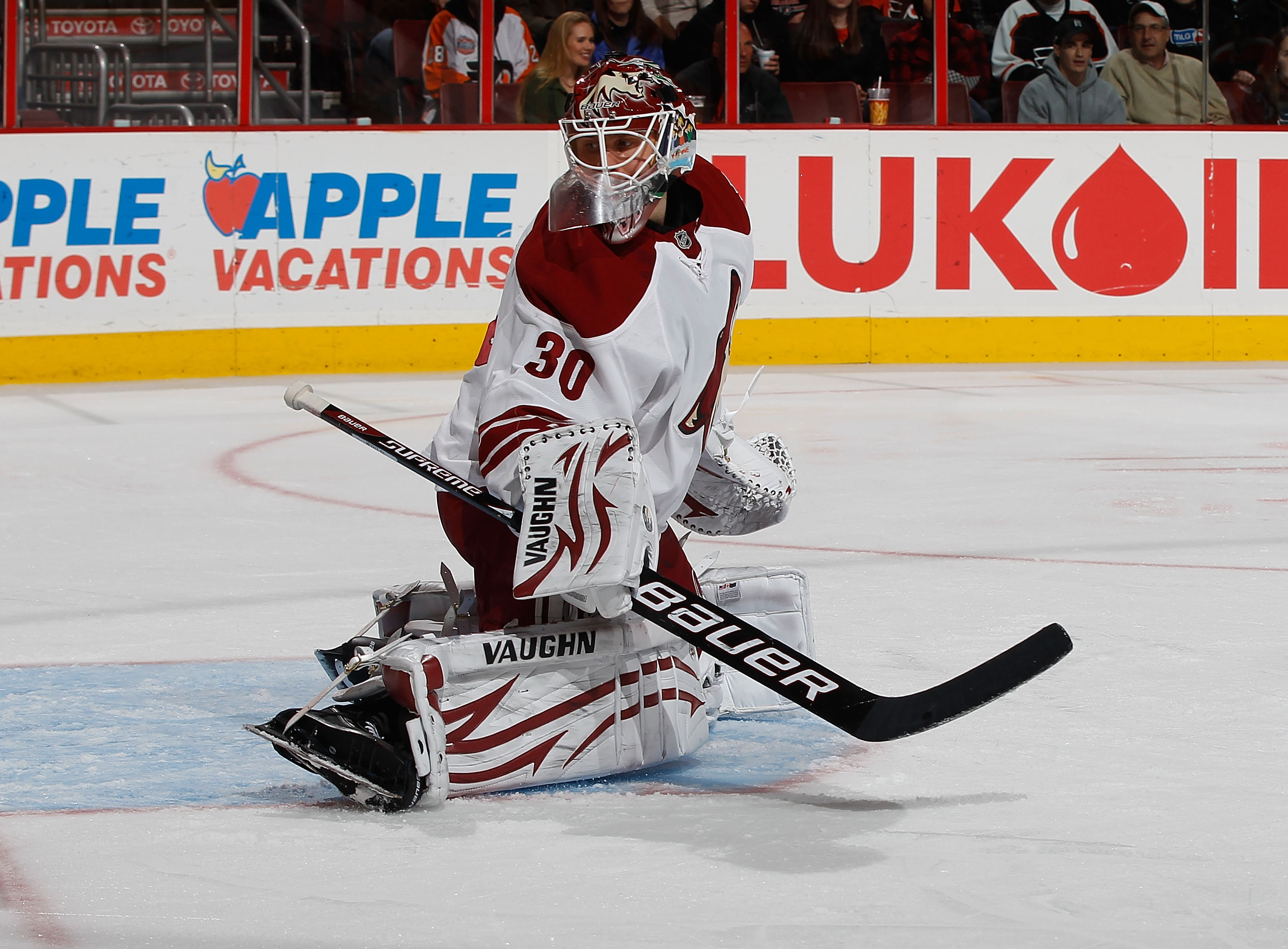 PHILADELPHIA - FEBRUARY 22:  Goaltender IIya Bryzgalov #30 of the Phoenix Coyotes skates against the Philadelphia Flyers on February 22, 2011 at the Wells Fargo Center in Philadelphia, Pennsylvania.Coyotes defeated the Flyers 3-2 in OT.  (Photo by Mike St